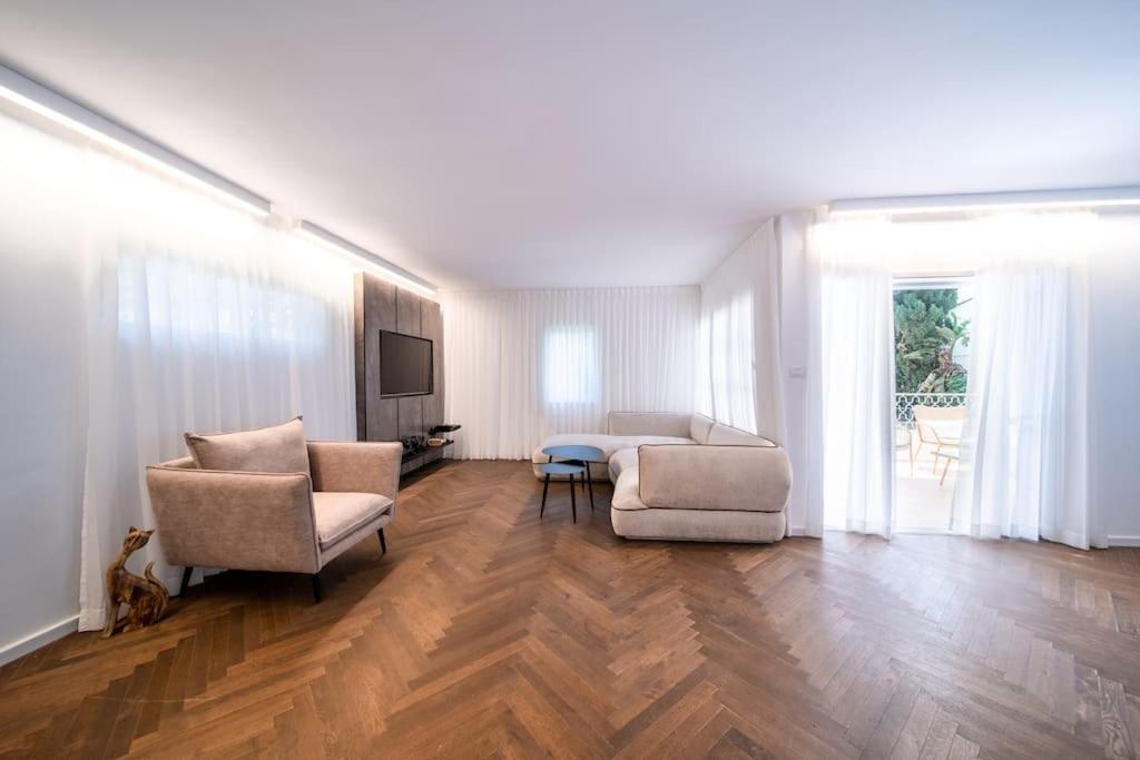 Stylish 4BR Villa - Herzliya Pituah, photo 6
