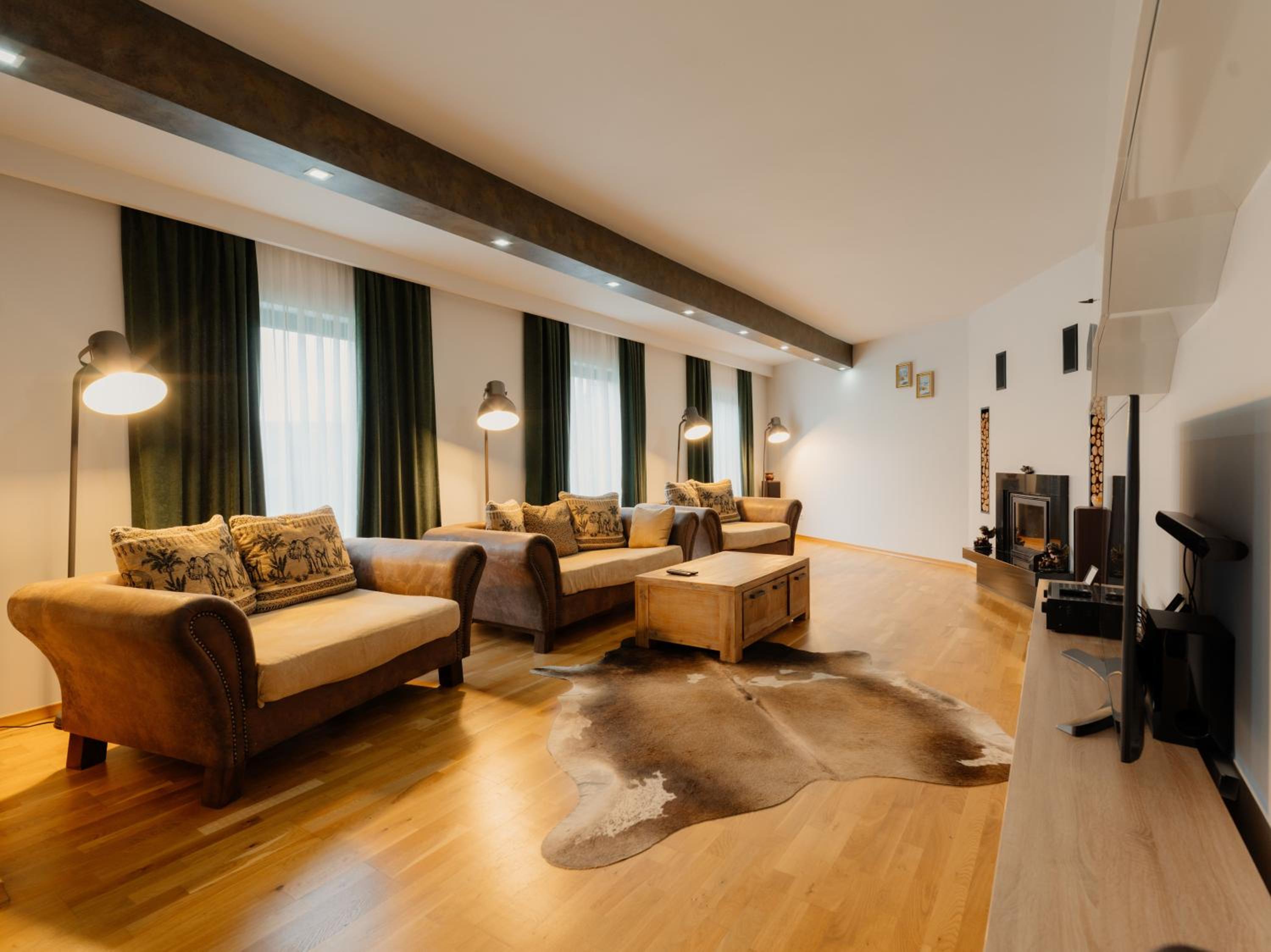 TCM Residence
