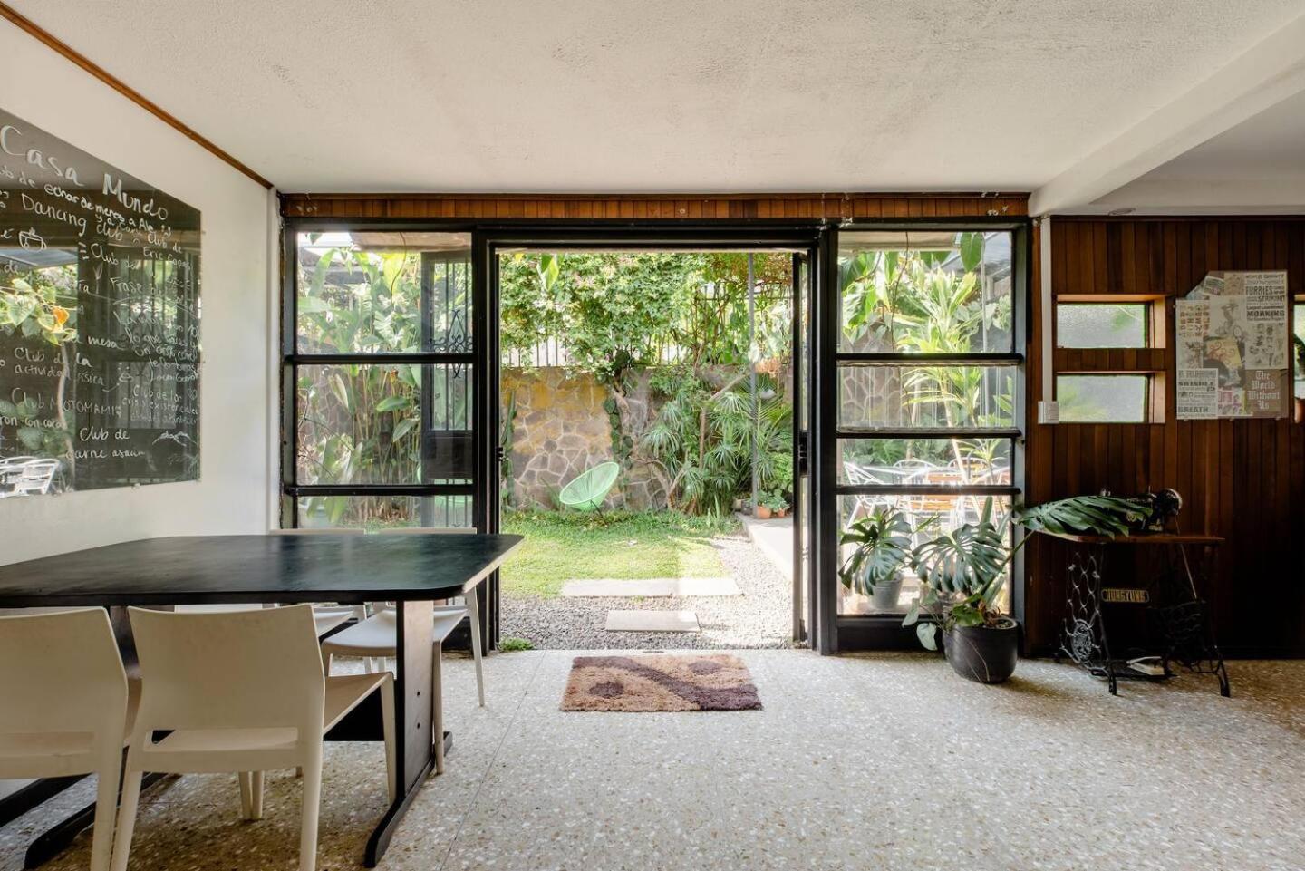 Casa Mundo