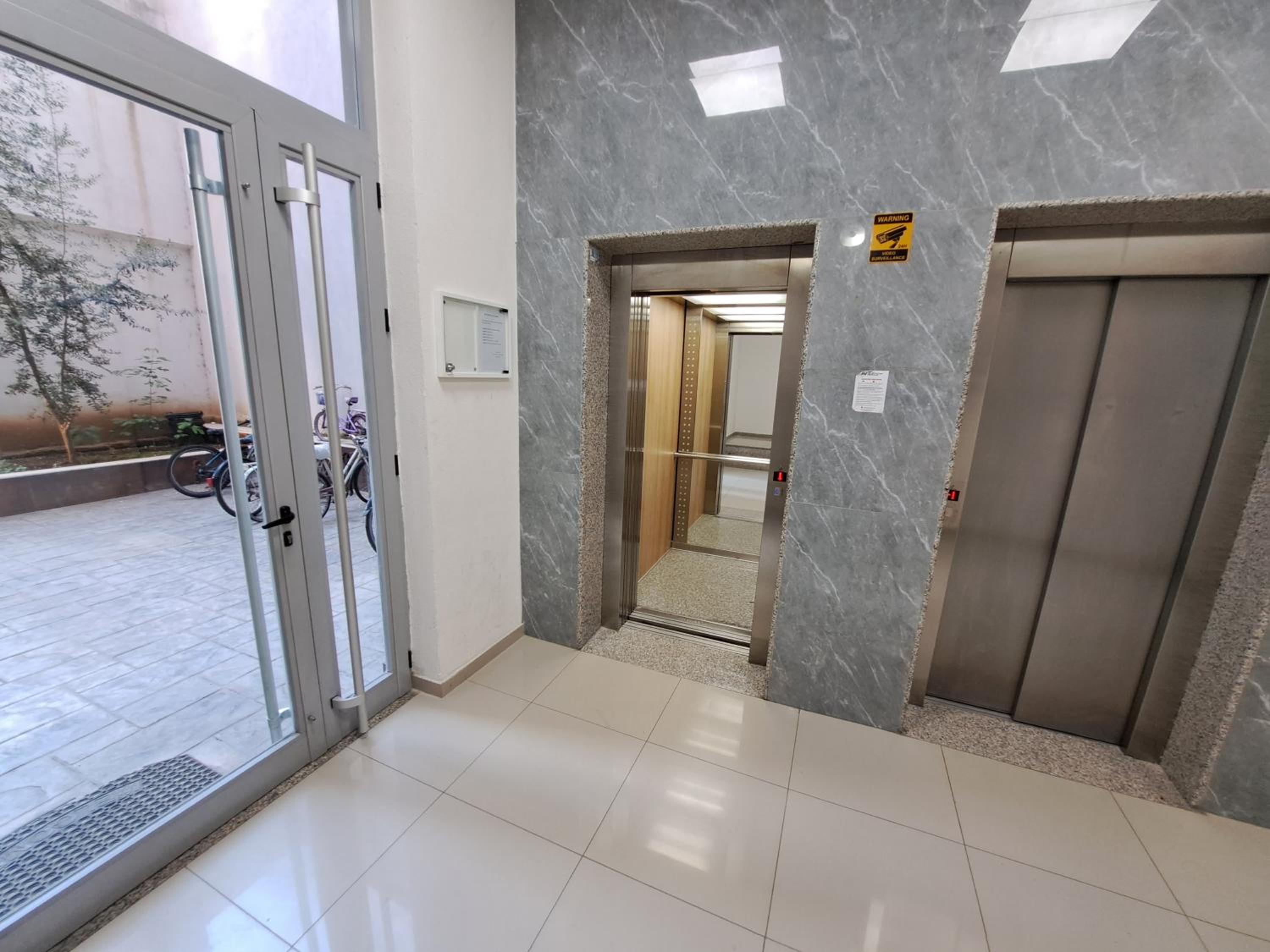 Pazari Luxury Central Apartment