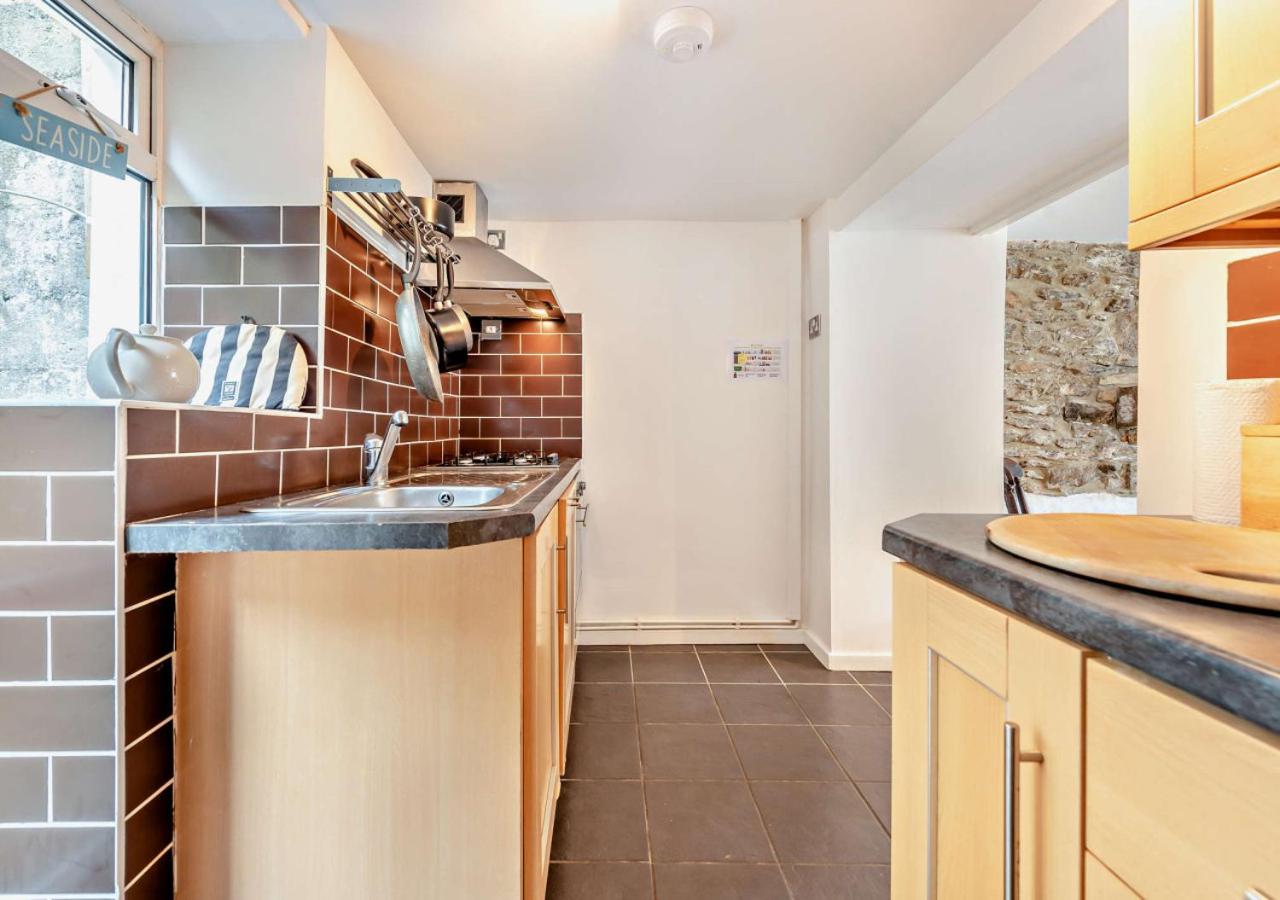 3 Bed in Little Haven oc-h27960