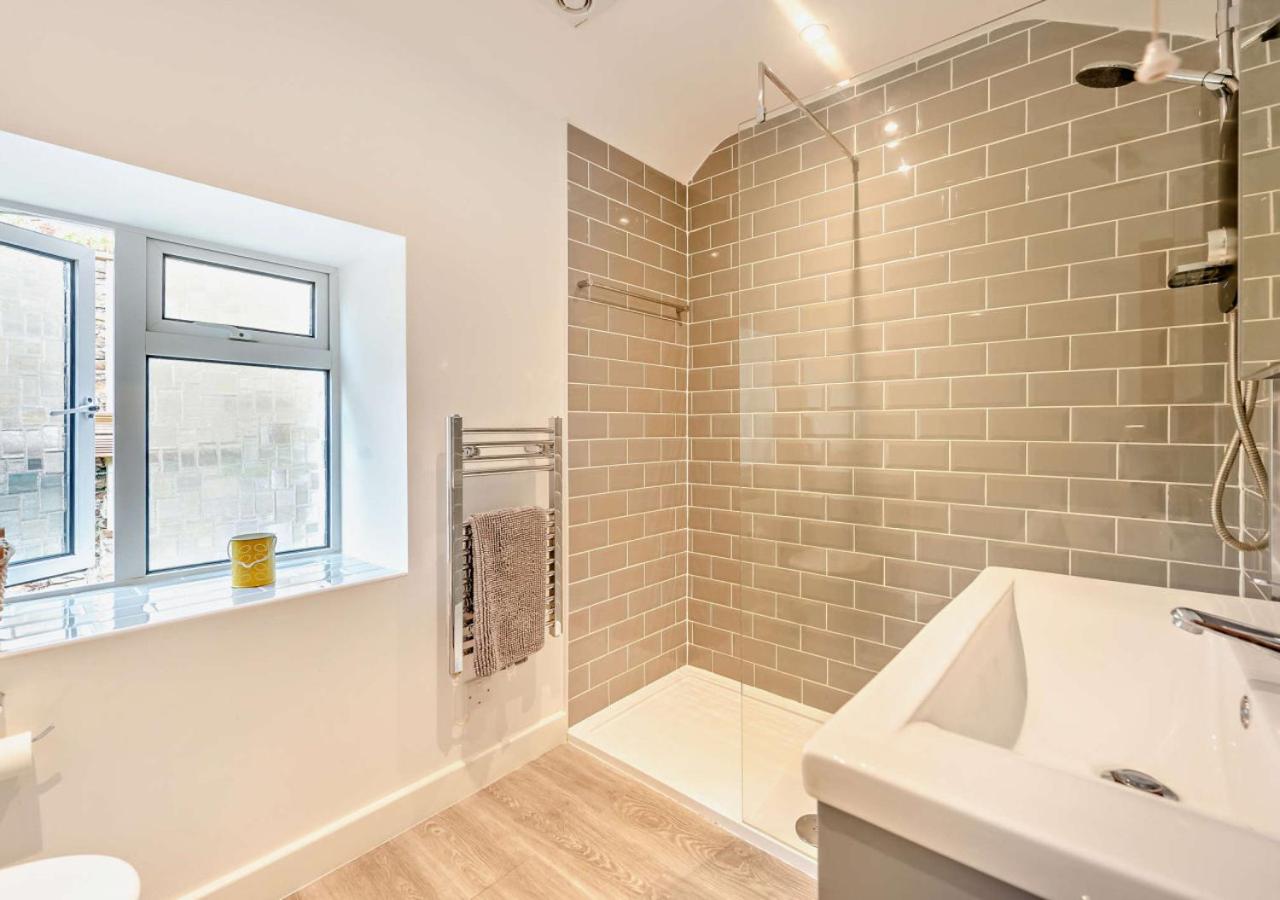 3 Bed in Little Haven oc-h27960