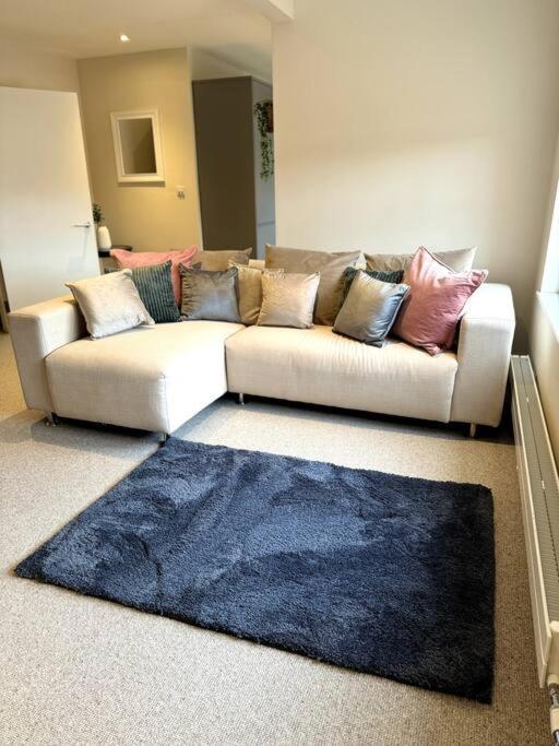Osbourne House PINK 2 bed, 2 and half bath view 5