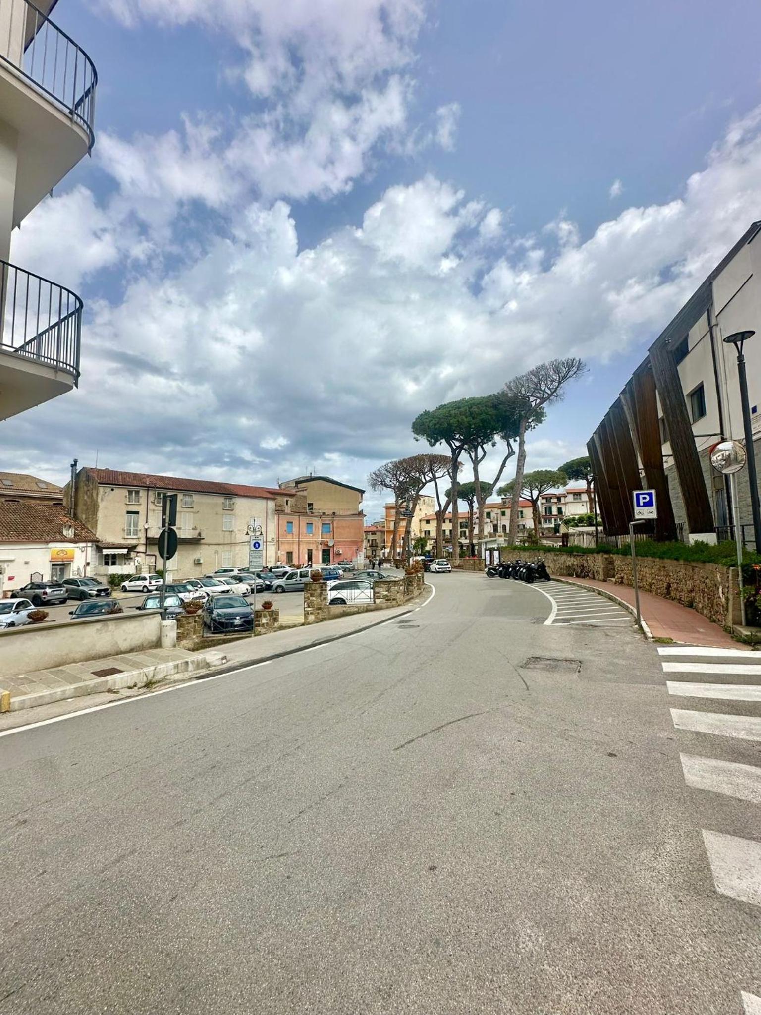 B&B Cellini