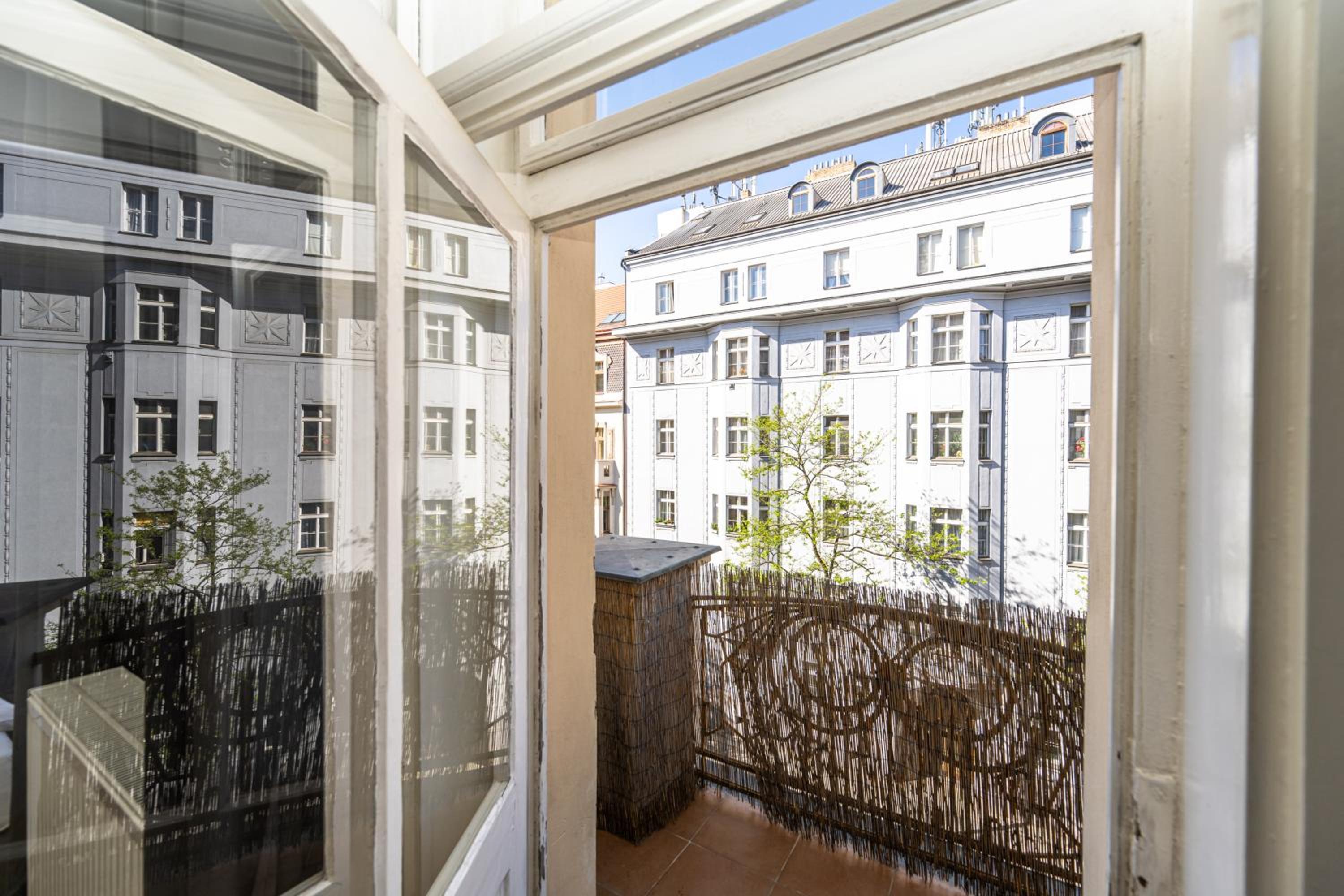 Slavikova Residence