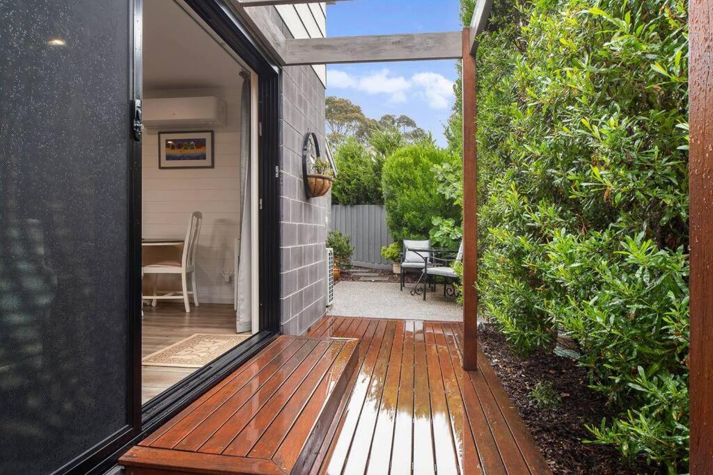 Joan's Beach Cottage - Image 2