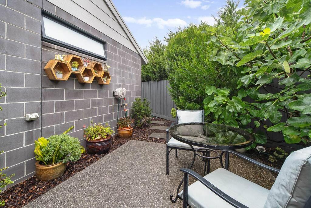 Joan's Beach Cottage - Image 3