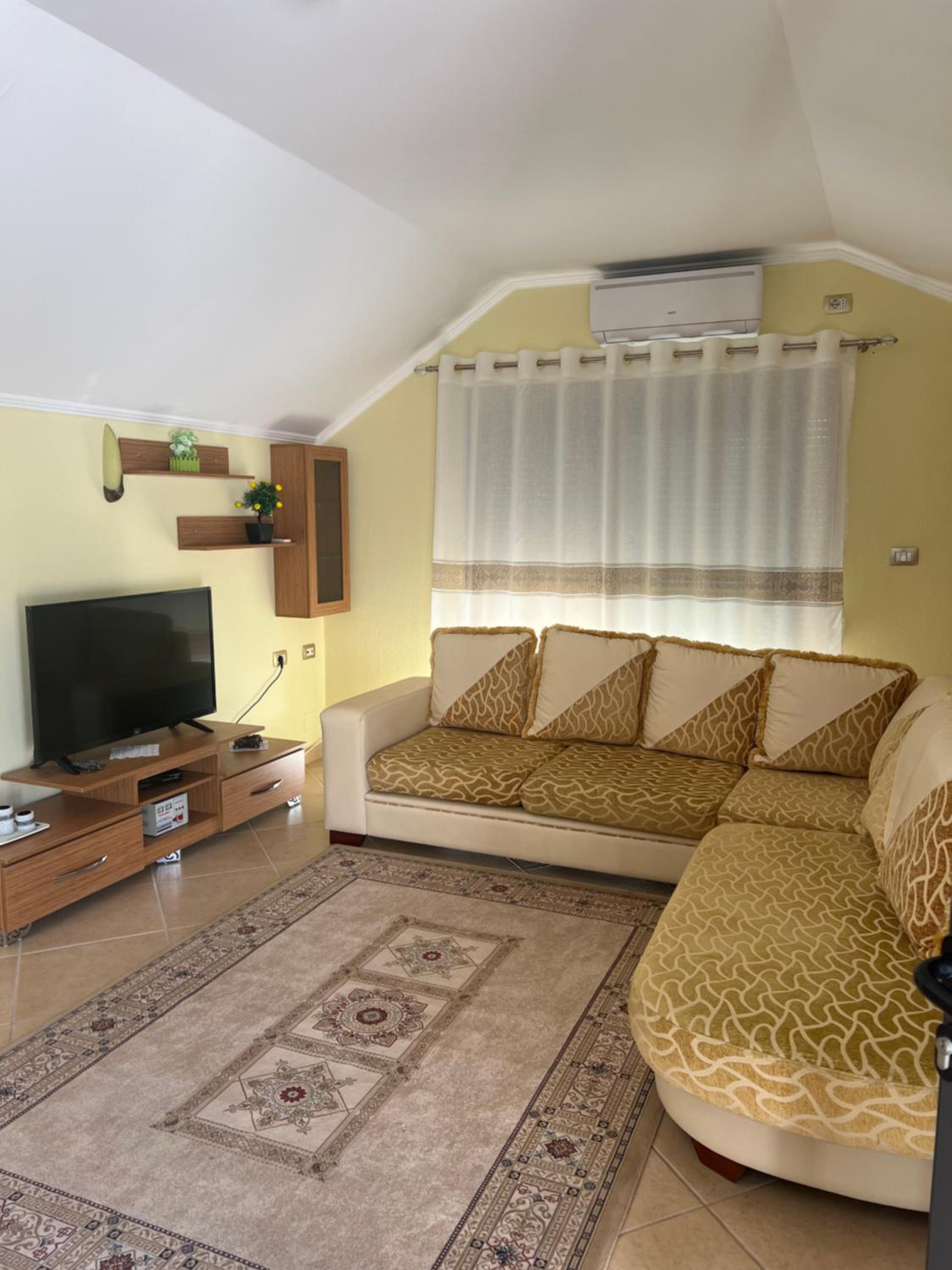 Flower Terrace Apartment