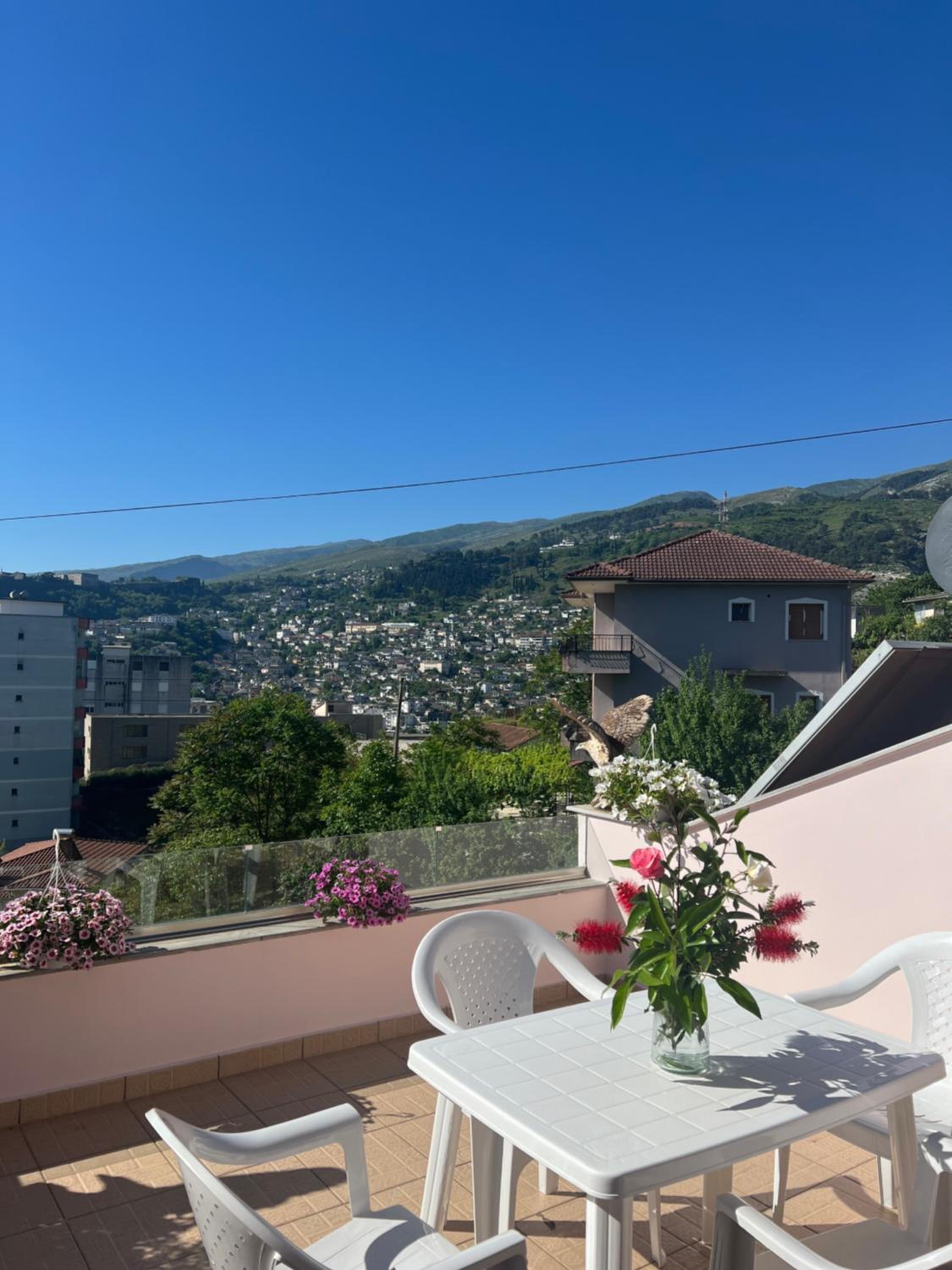 Flower Terrace Apartment