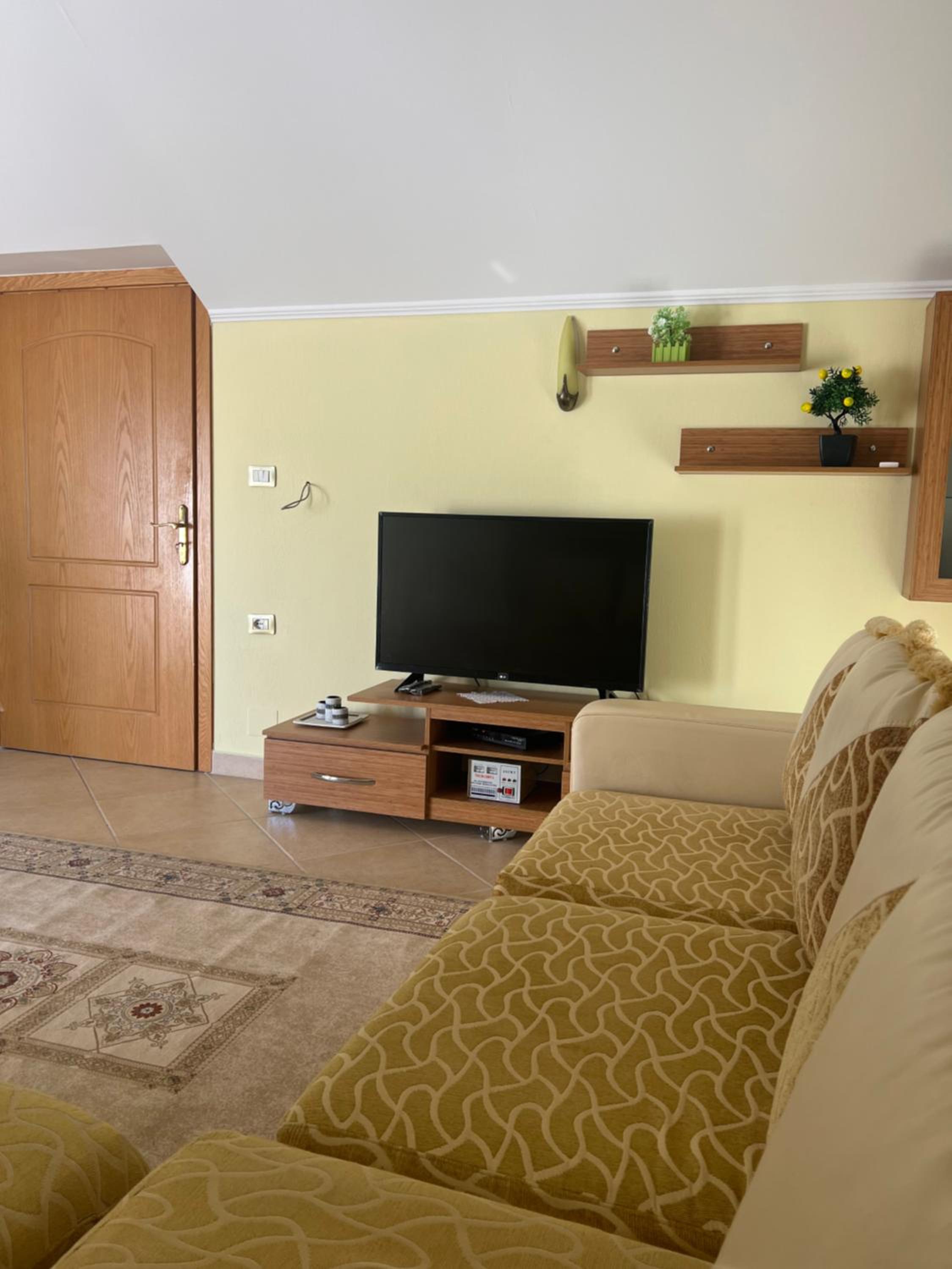 Flower Terrace Apartment