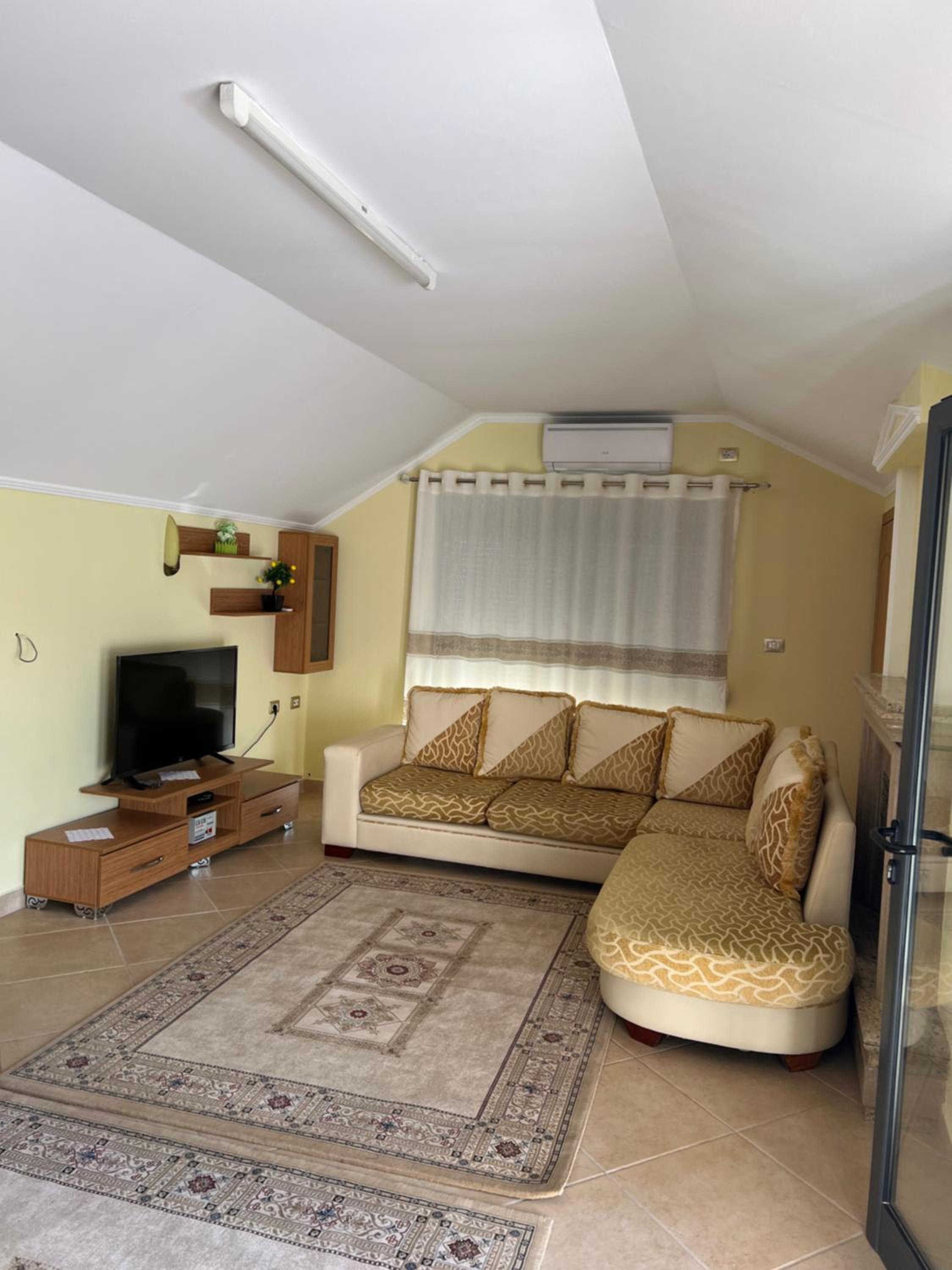 Flower Terrace Apartment