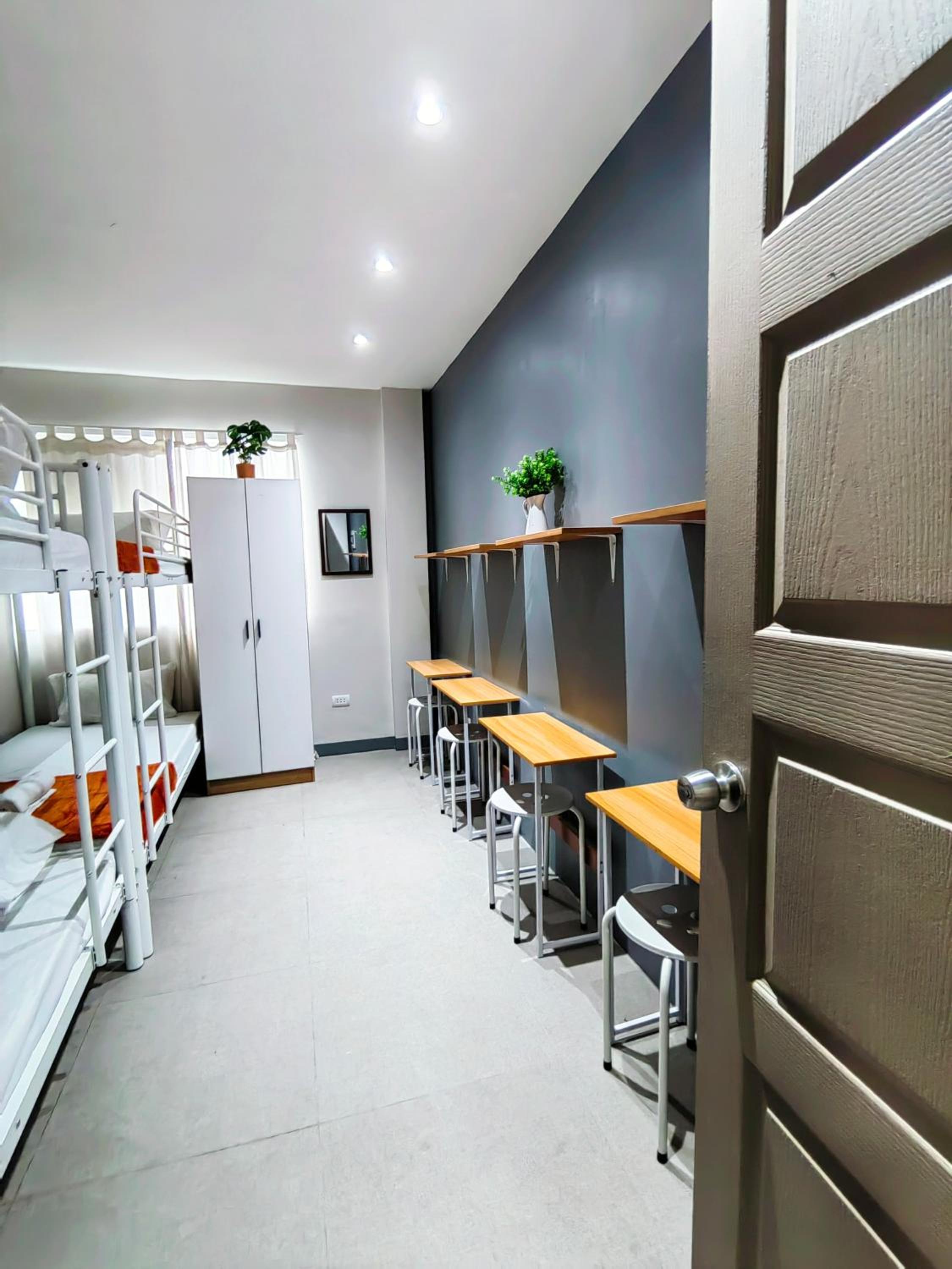 HOST HOMESPACE