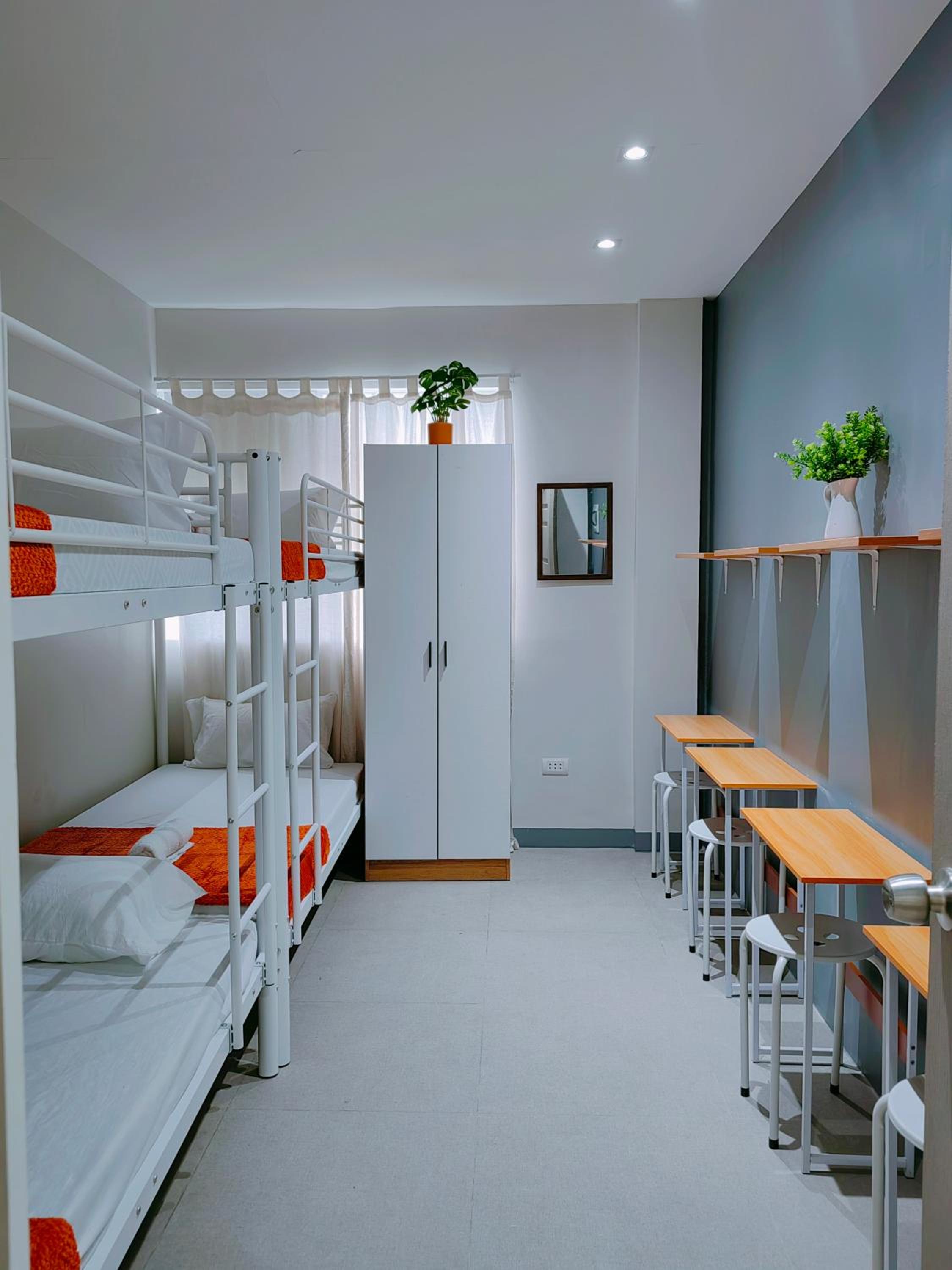 HOST HOMESPACE