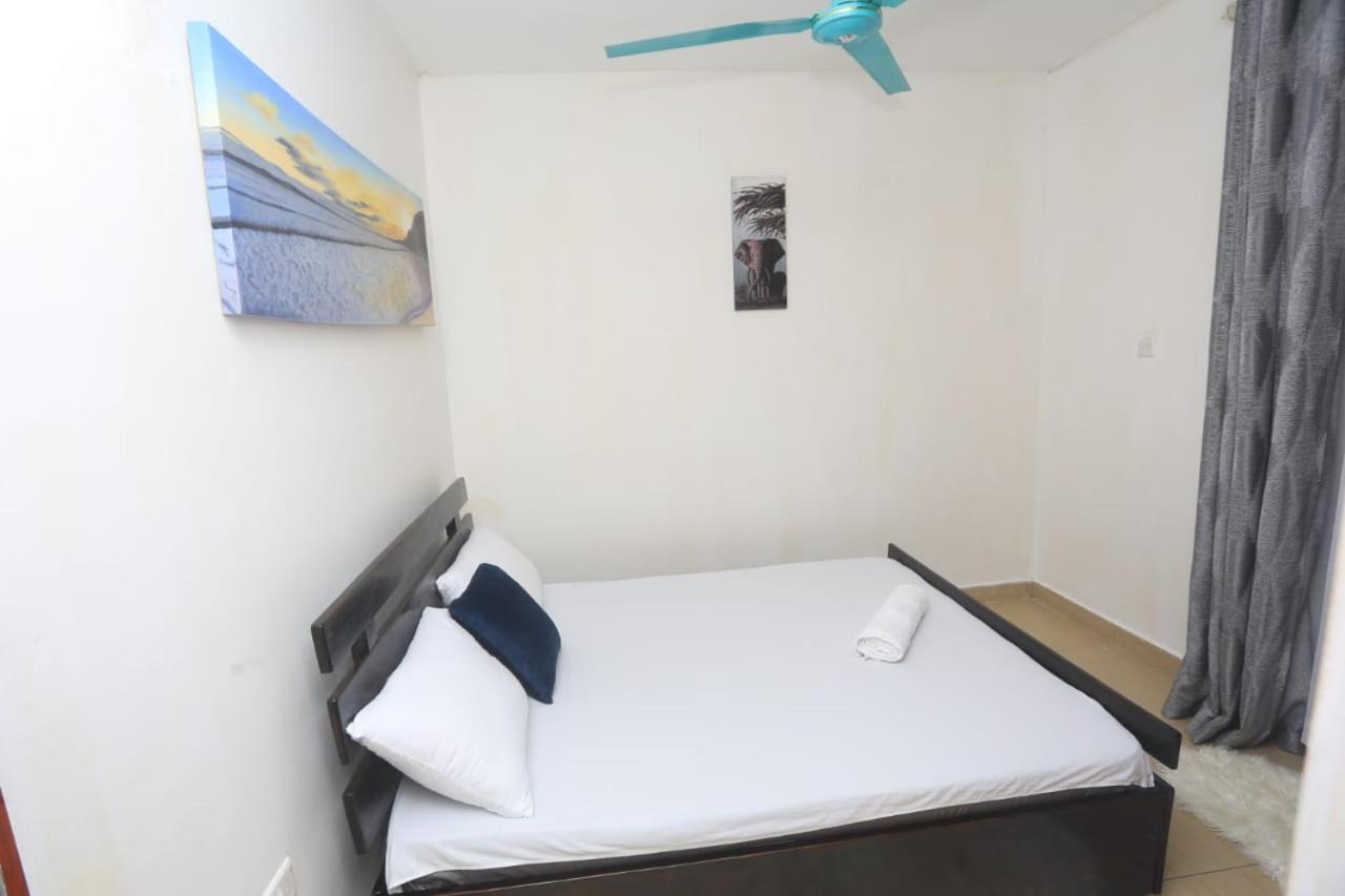 One bedroom fully furnished apartment at bamburi view 3