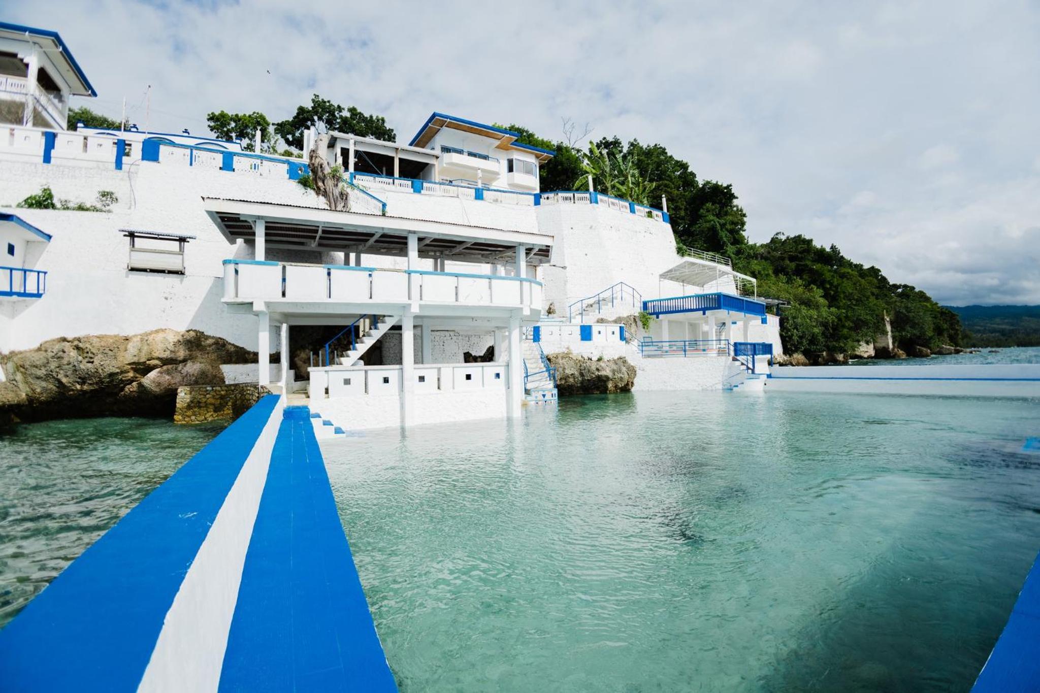 Rockwalled Adventure Resort by Hiverooms