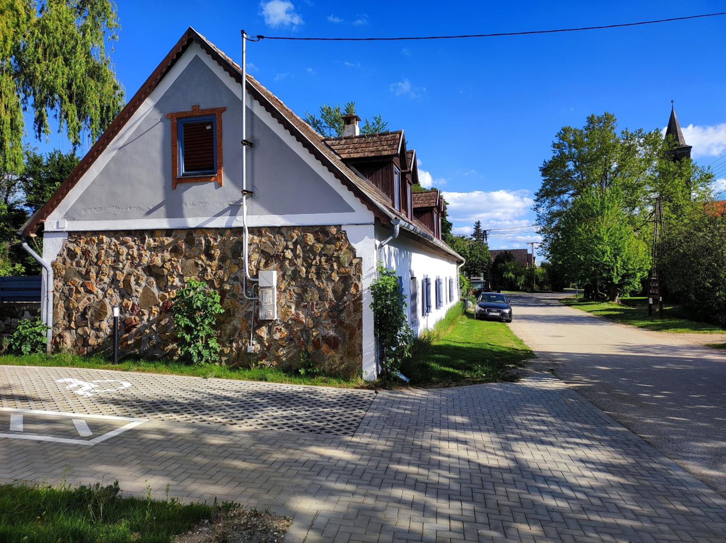 Henye Vintage Home a Káli-medencében view 5