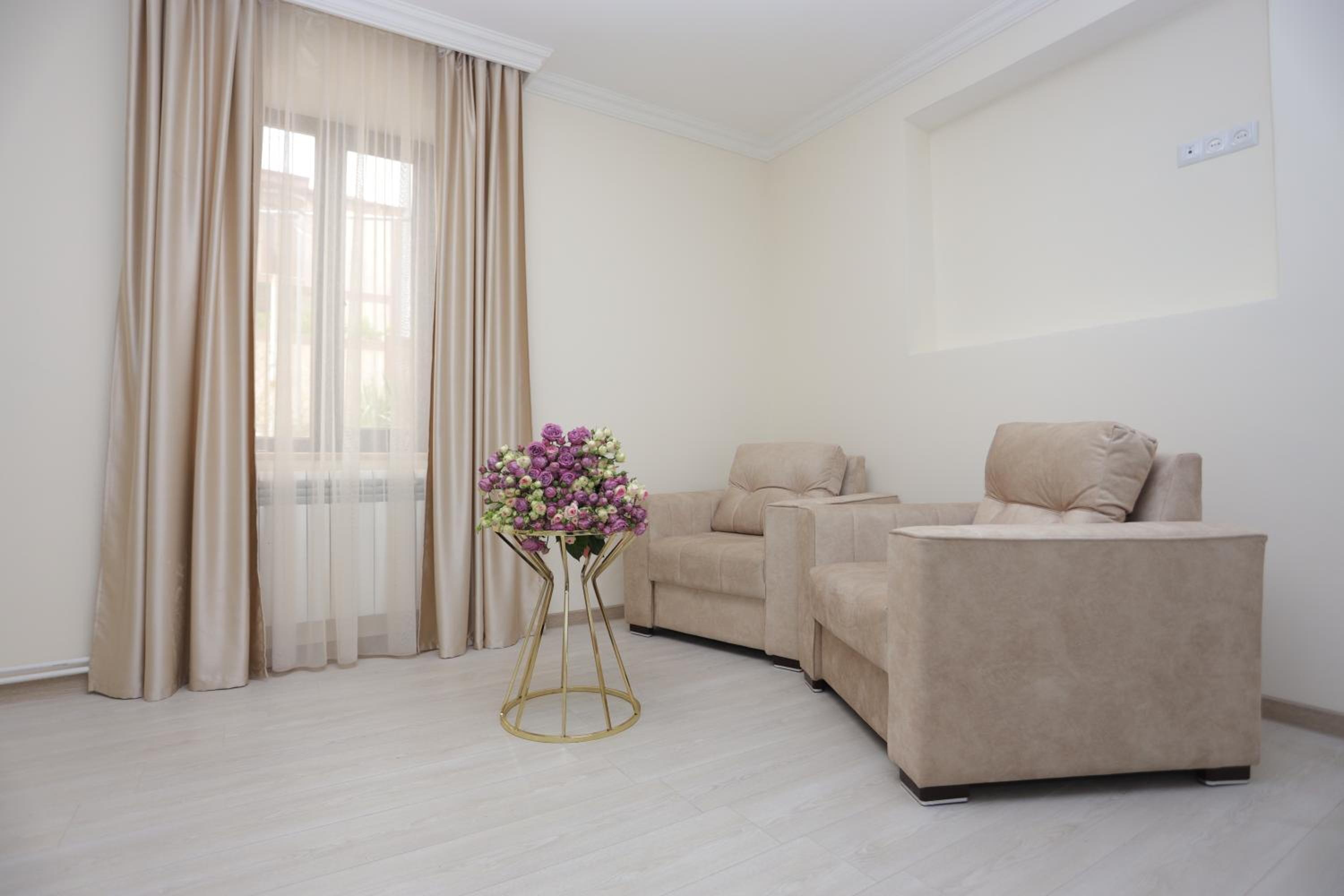 Mush Family Guest House