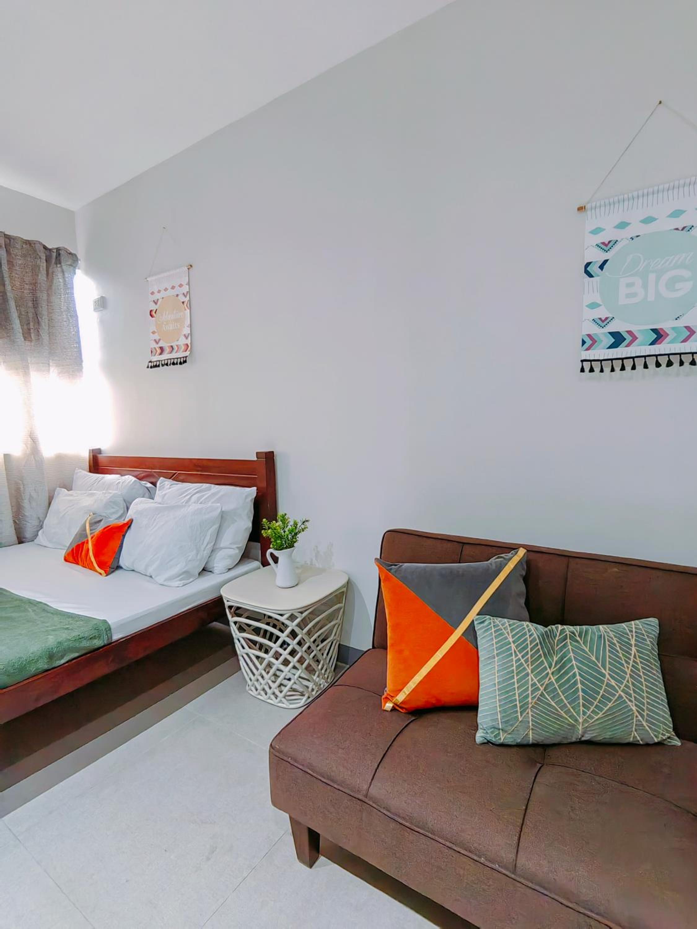 HOST HOMESPACE