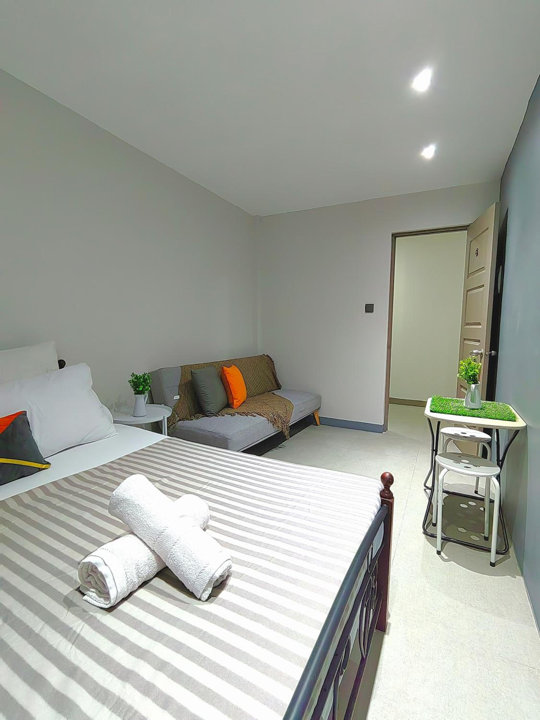 HOST HOMESPACE