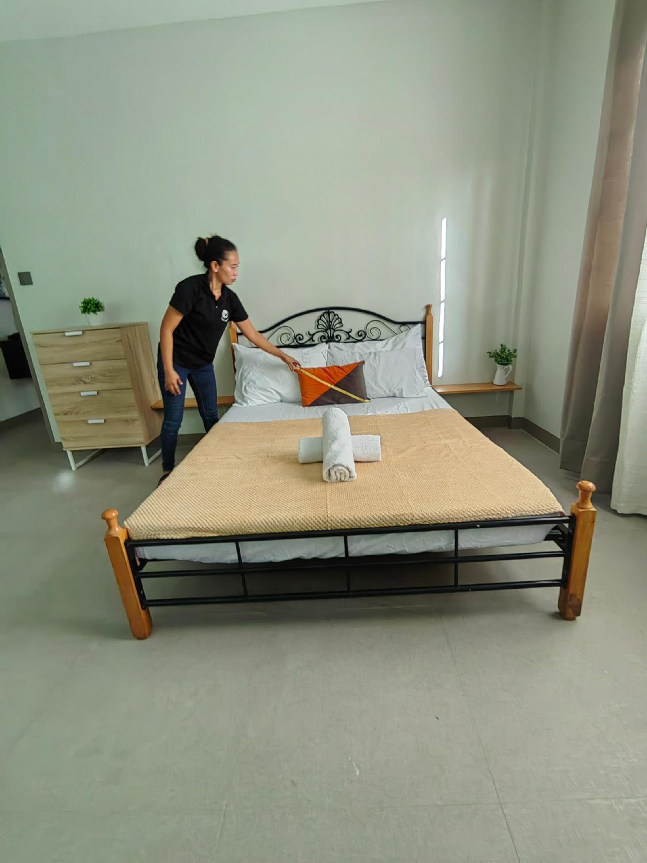 HOST HOMESPACE