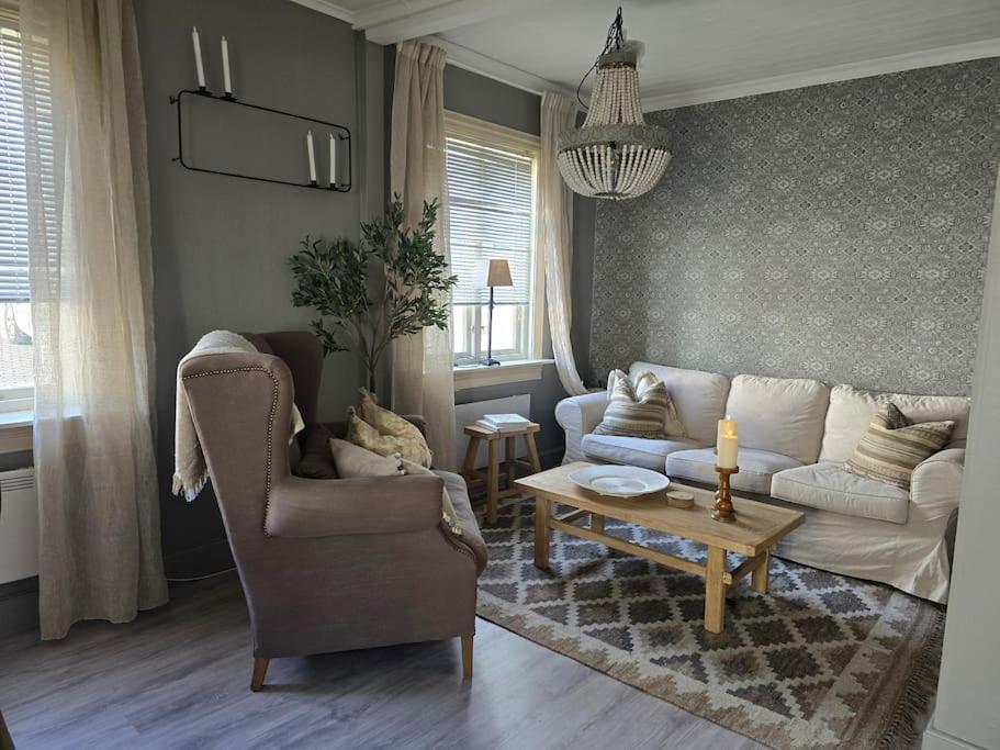 Cozy Central House view 5