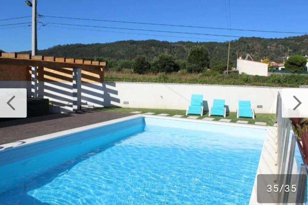 maison avec piscine et barbecue view 4