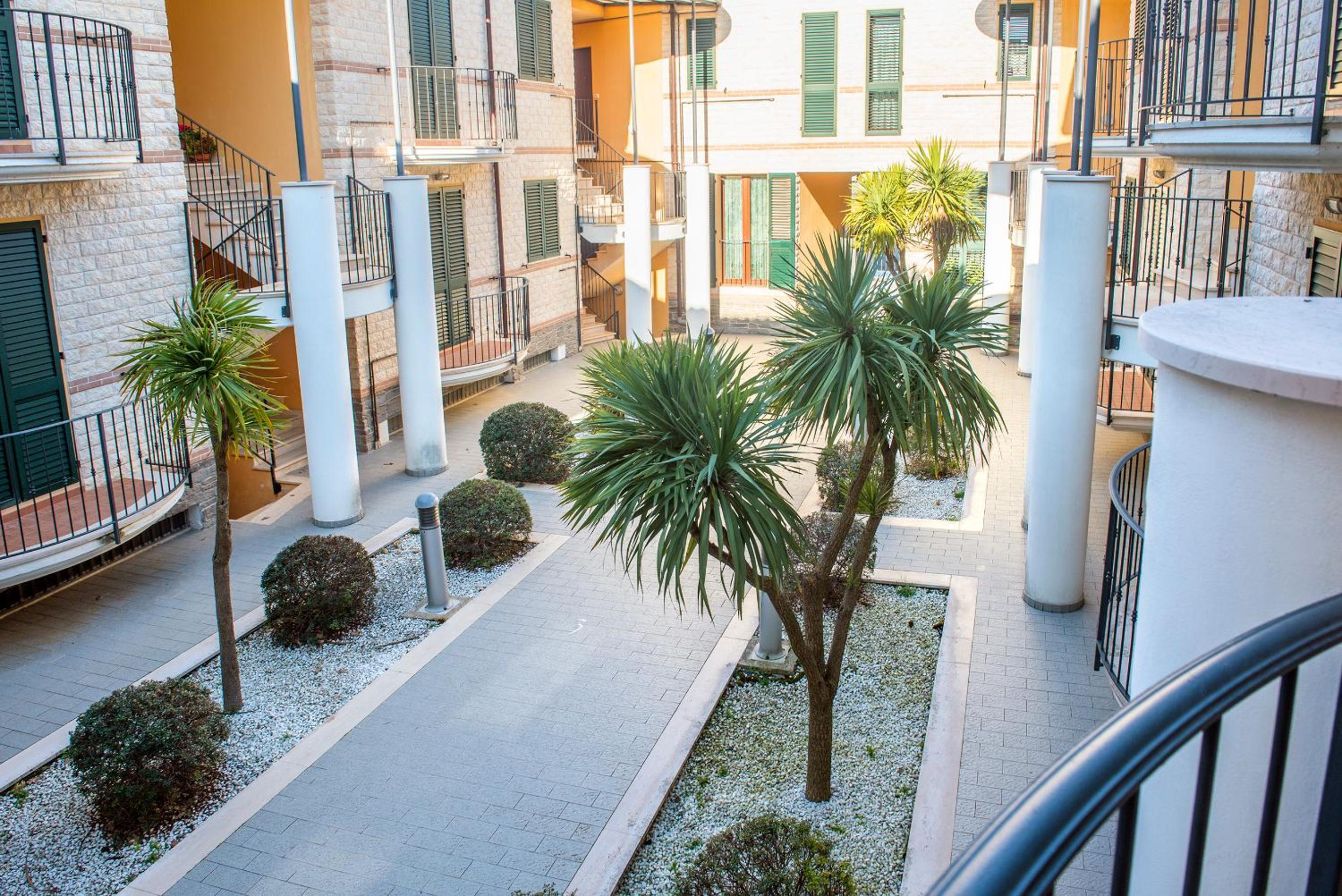 S338 - Sirolo, delizioso trilocale con terrazzino view 5
