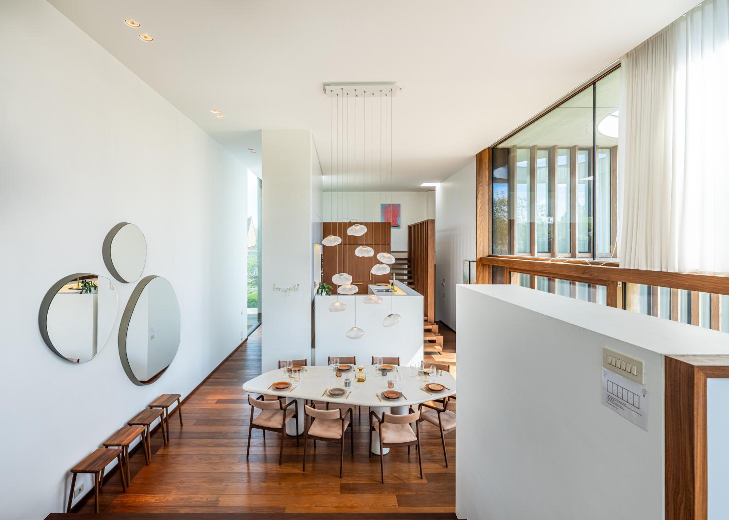 Villa Picasso - Lux Living