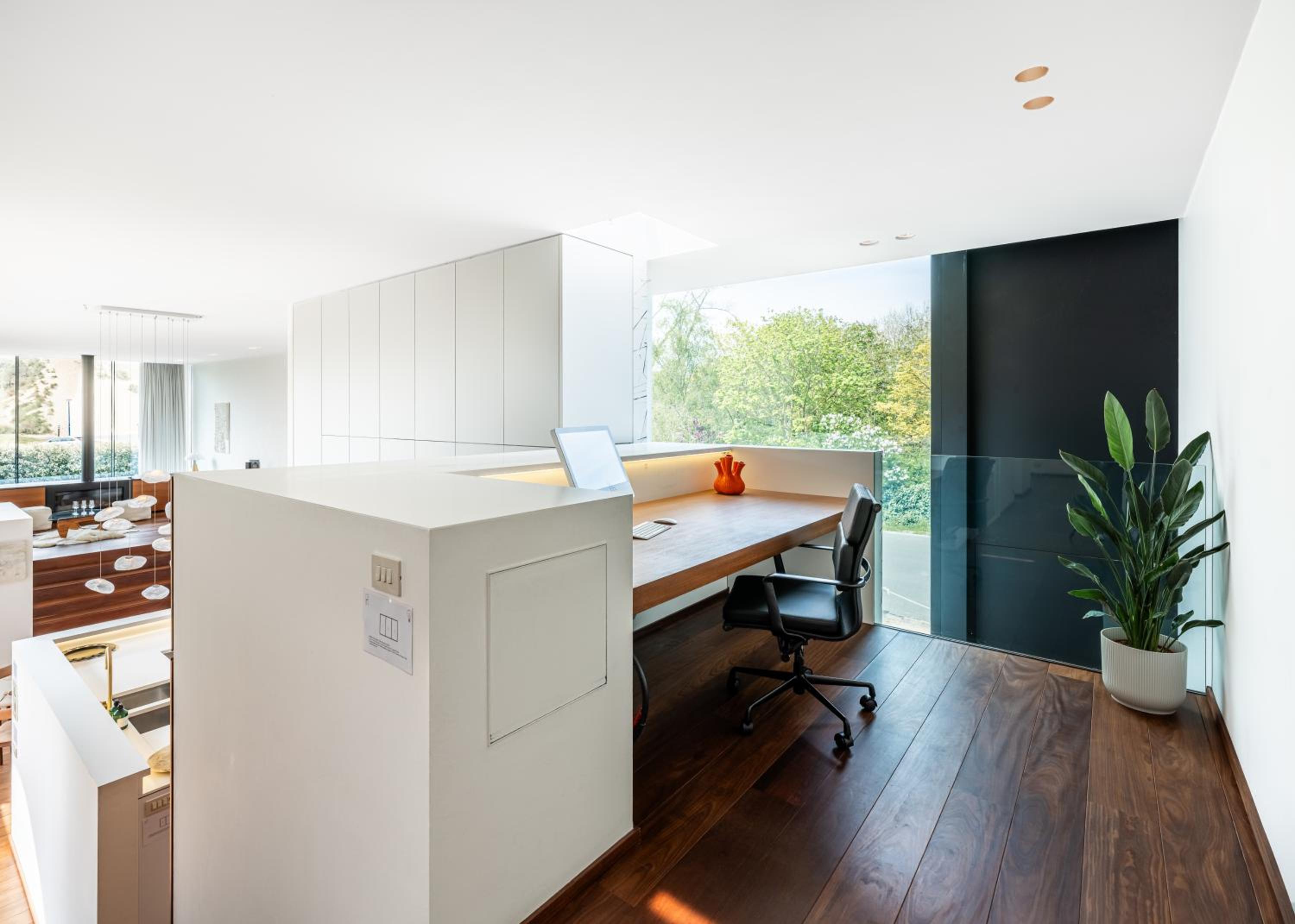 Villa Picasso - Lux Living