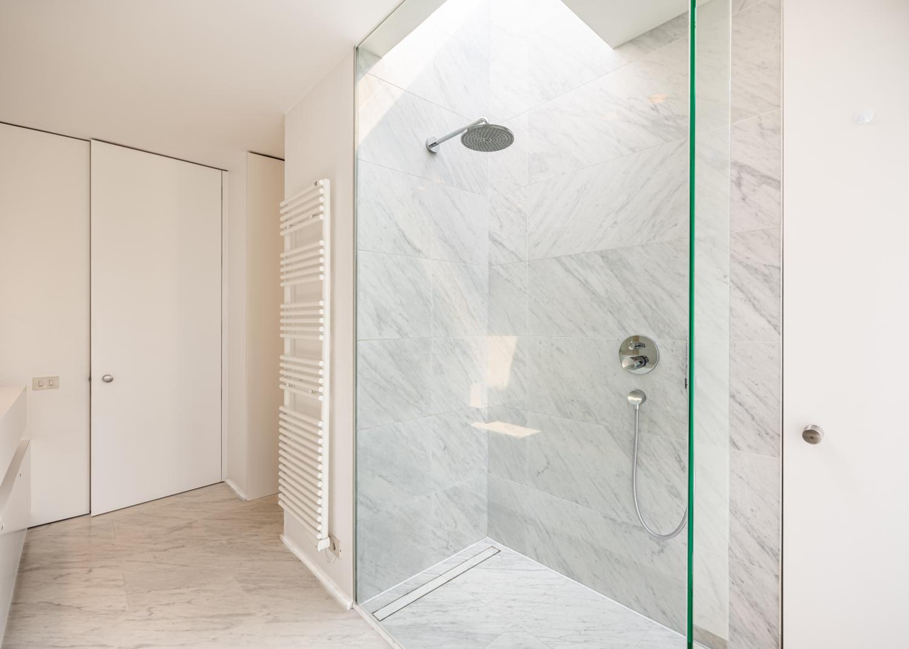 Villa Picasso - Lux Living