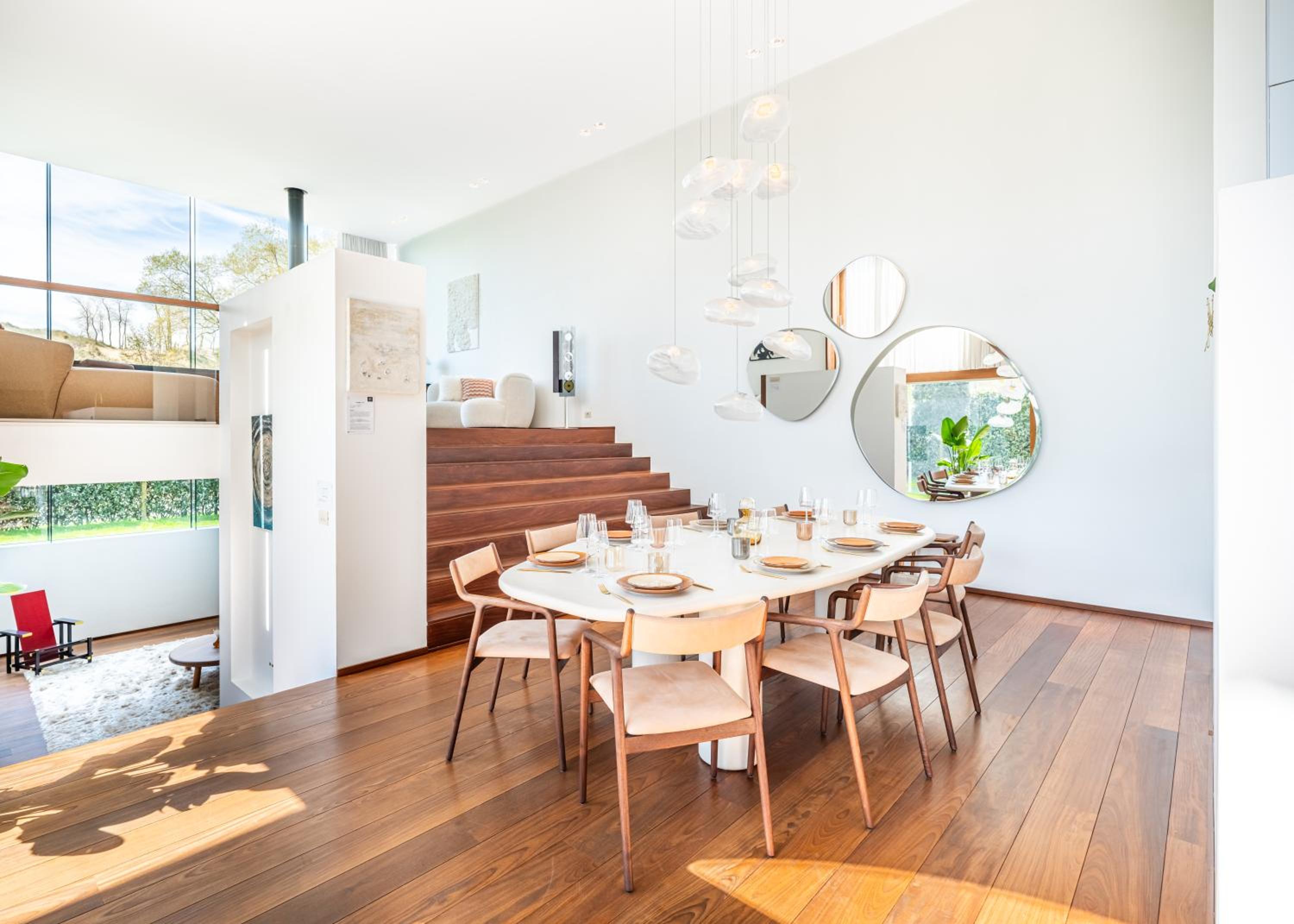 Villa Picasso - Lux Living