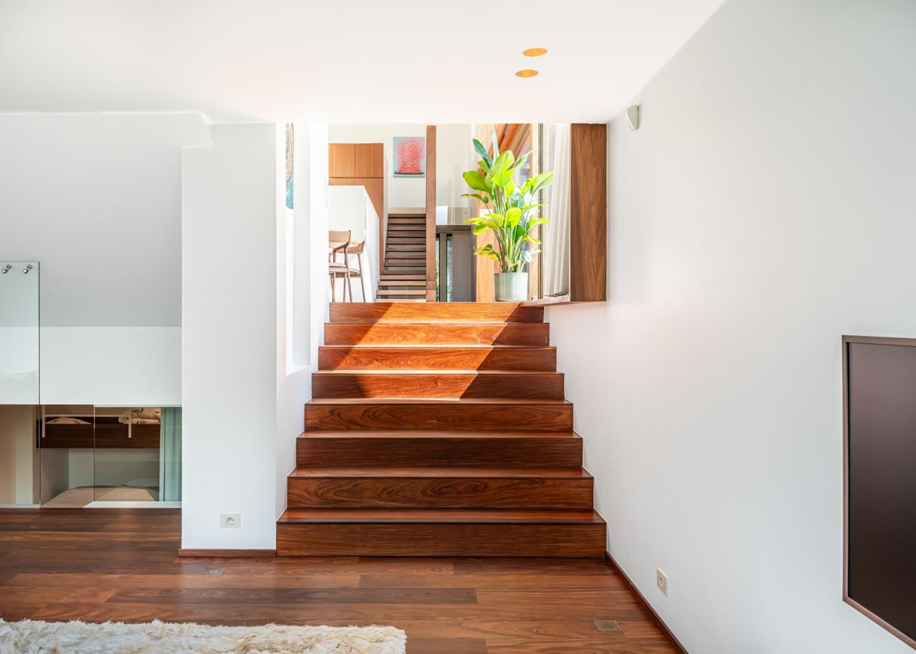 Villa Picasso - Lux Living