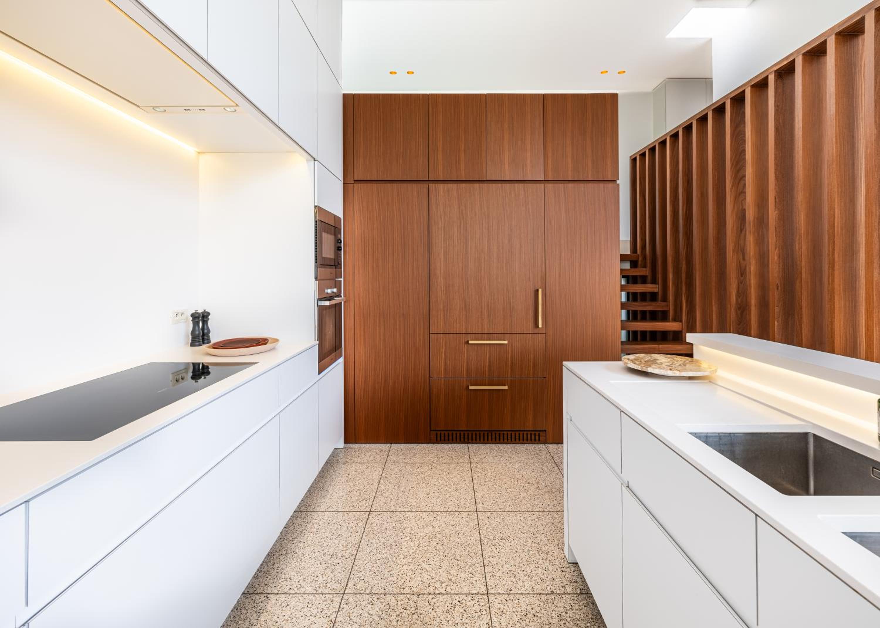 Villa Picasso - Lux Living