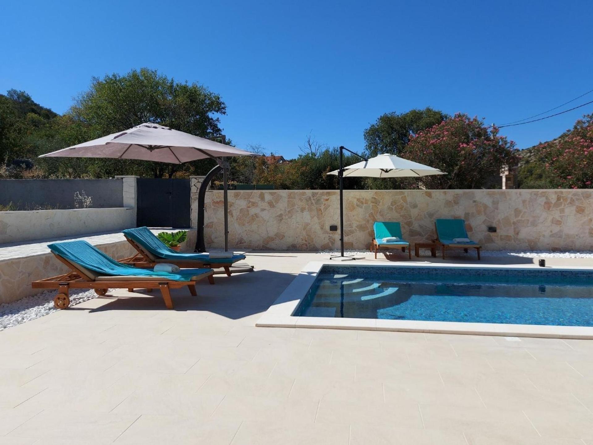 Ferienhaus mit Privatpool für 8 Personen ca 90 qm in Pozorac, Dalmatien Kaštela und Umgebung view 3