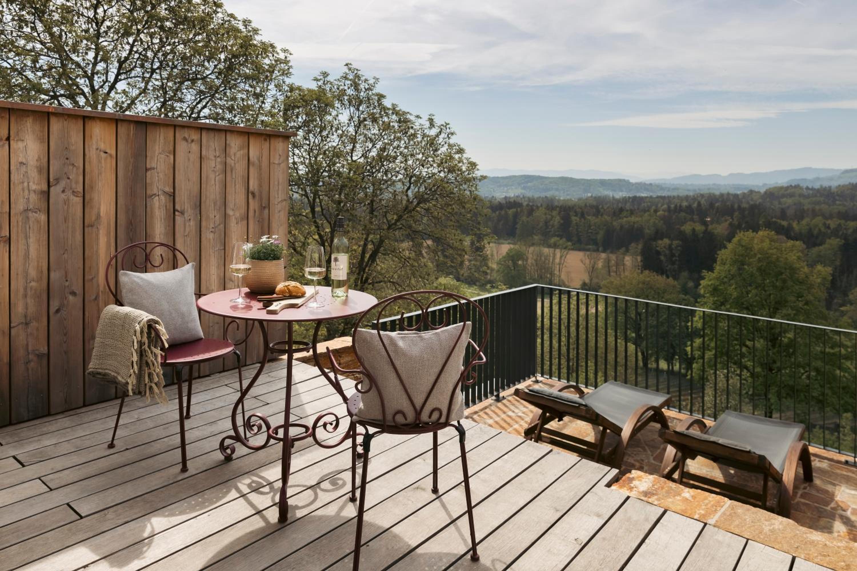 Am Wildbachberg - Luxus Ferienhäuser mit Infinitypool, Privatsauna und Weinkeller