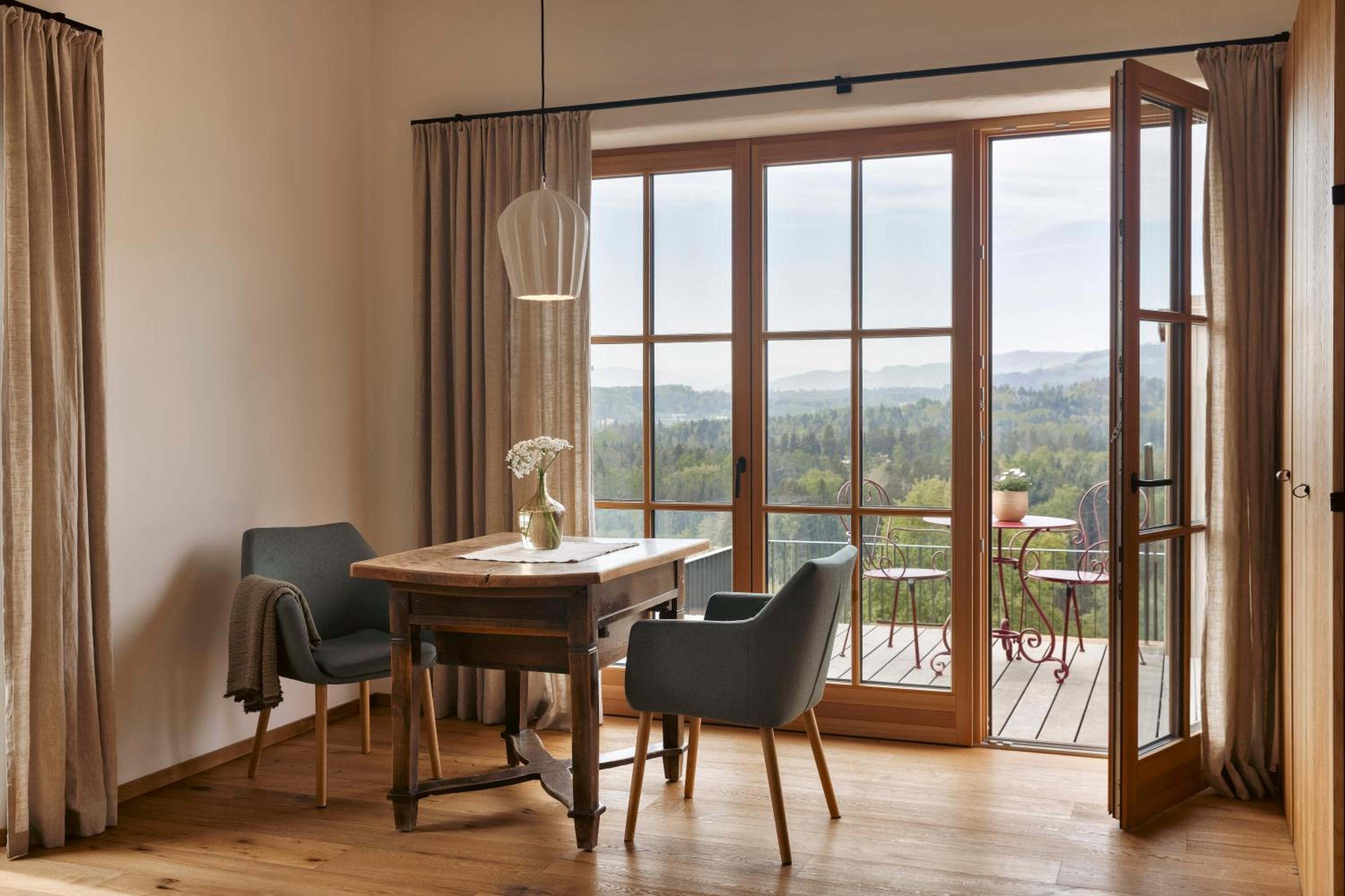 Am Wildbachberg - Luxus Ferienhäuser mit Infinitypool, Privatsauna und Weinkeller