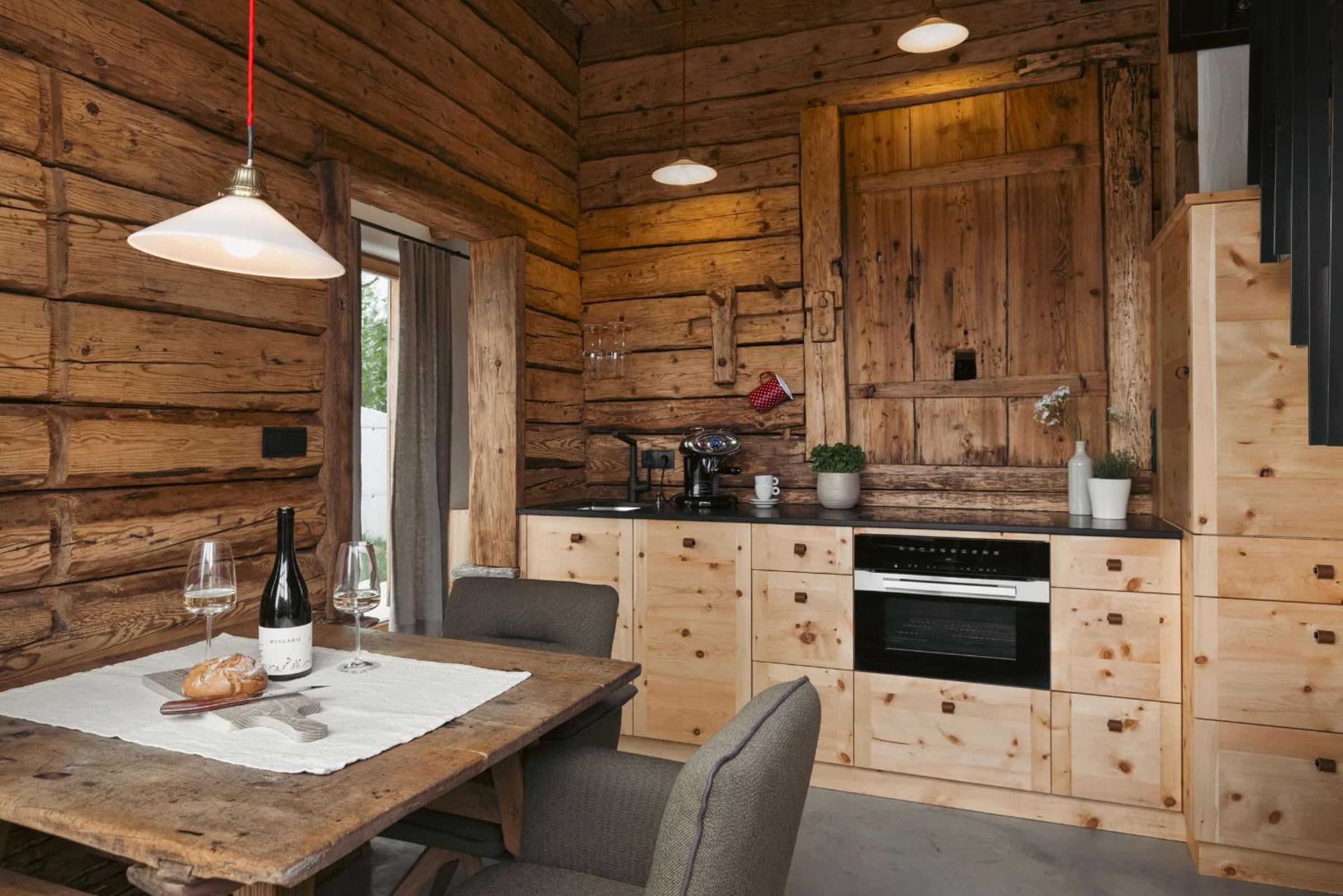 Am Wildbachberg - Luxus Ferienhäuser mit Infinitypool, Privatsauna und Weinkeller