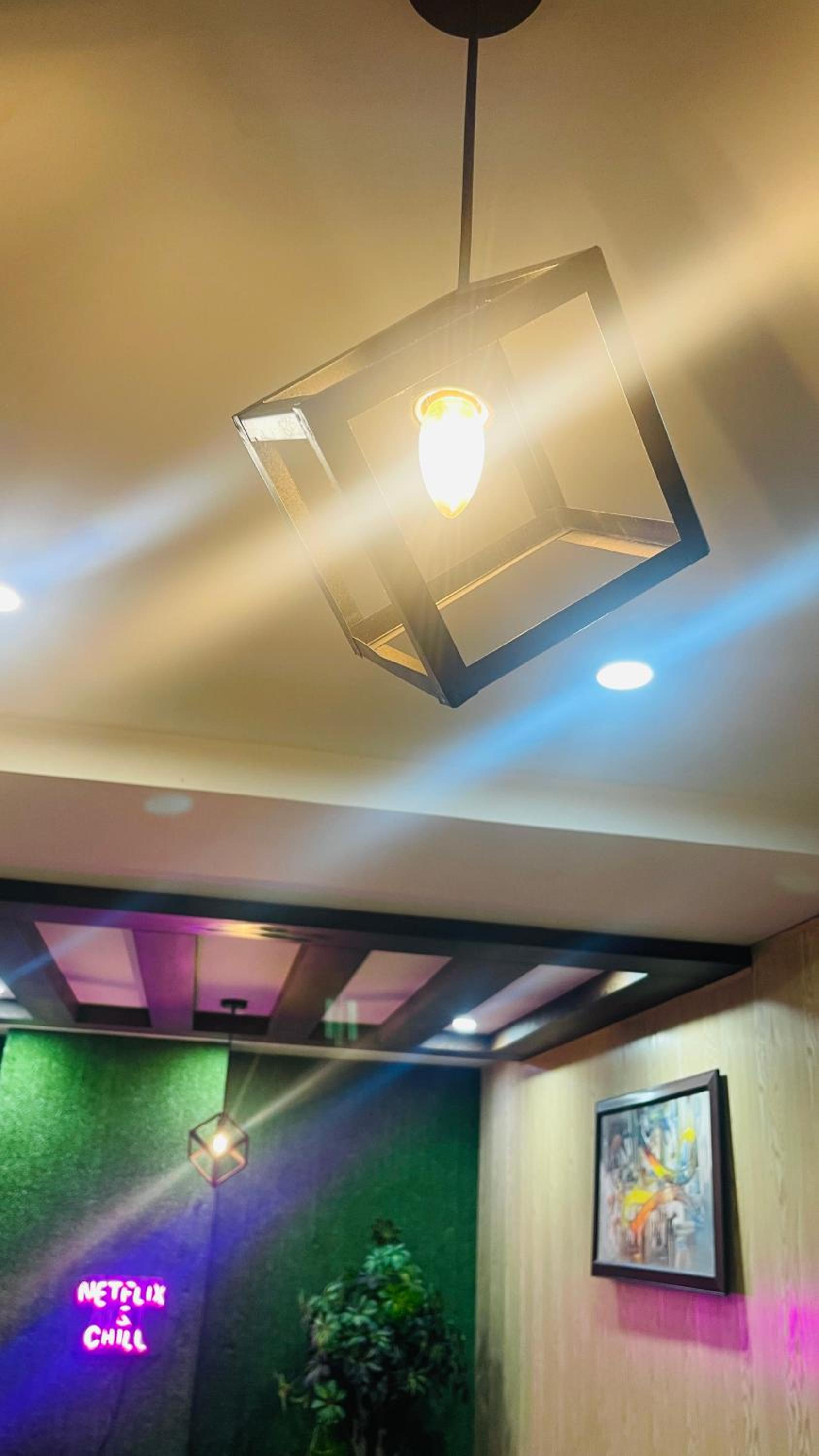 Luxury Private Top Floor Apartment in Heart of Bahria Town