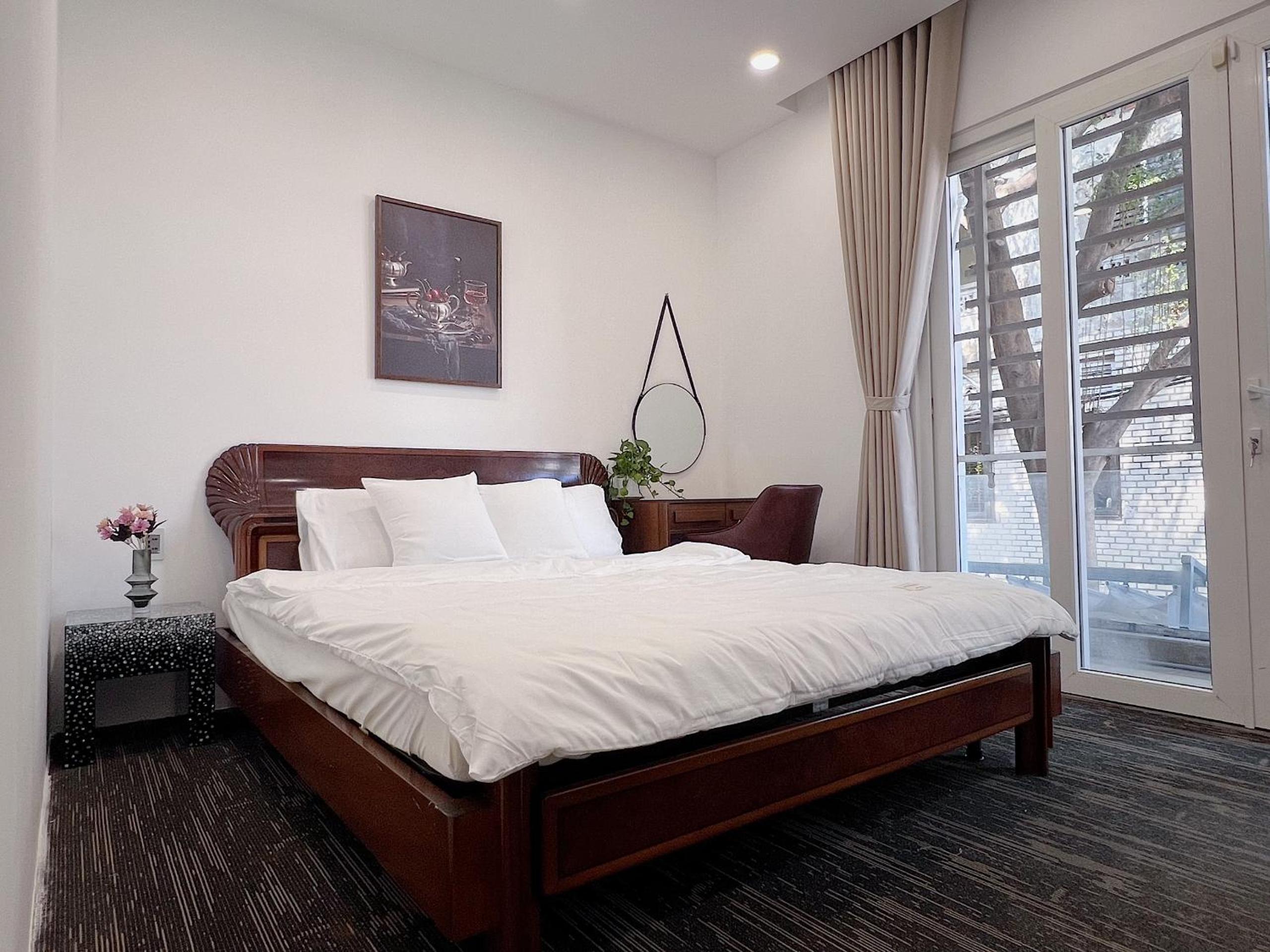 Saigon Mansion