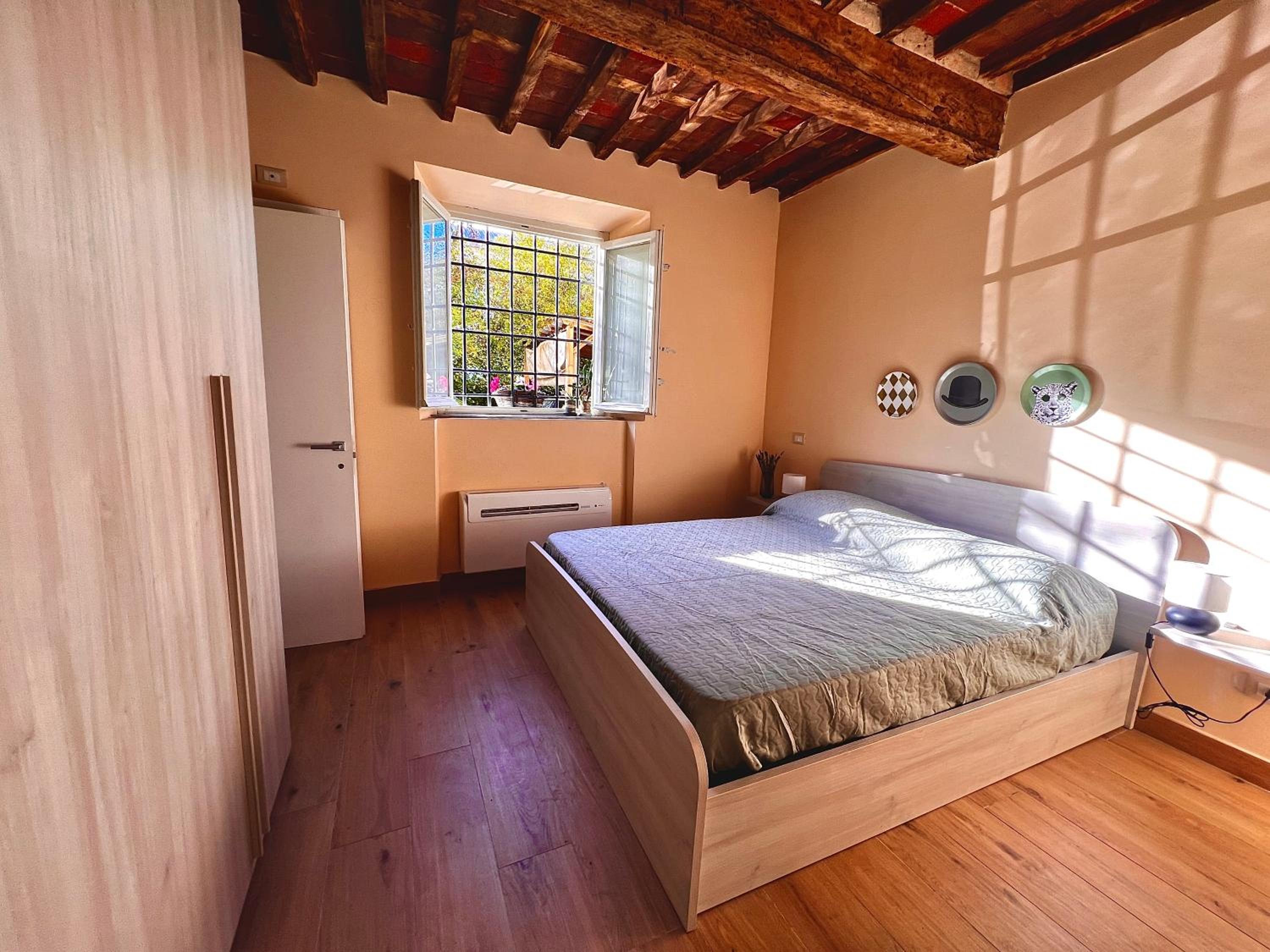 Casina Ousman photo 5
