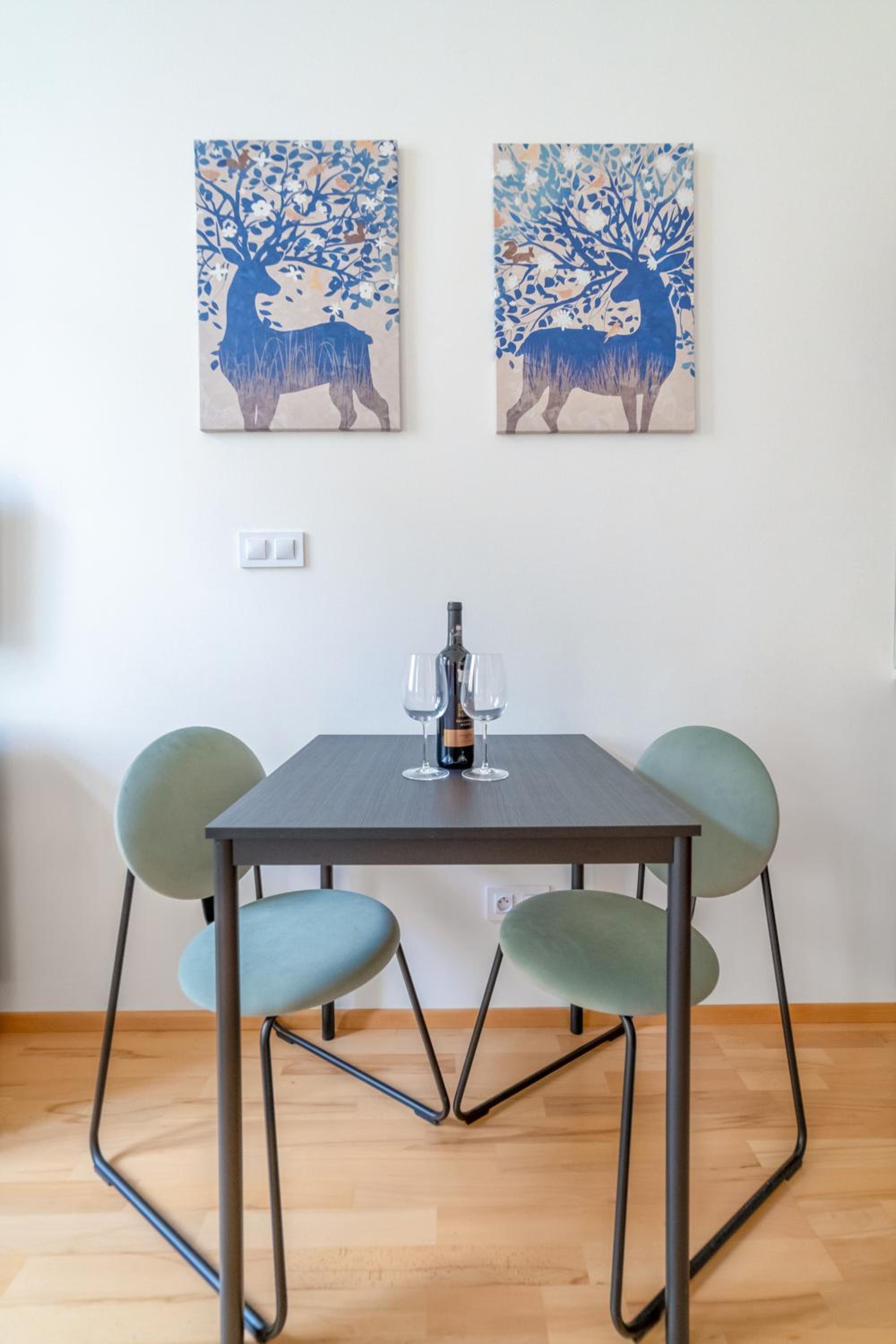Historic City Center Deer Suite by Rentez