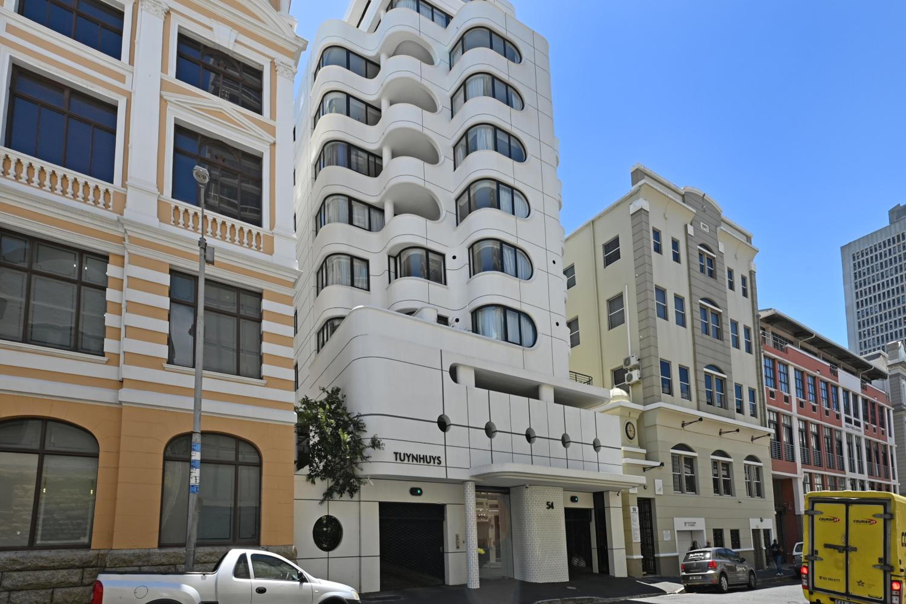 Aasia Cape Town 2BR with 360 City & Mountain Views view 5