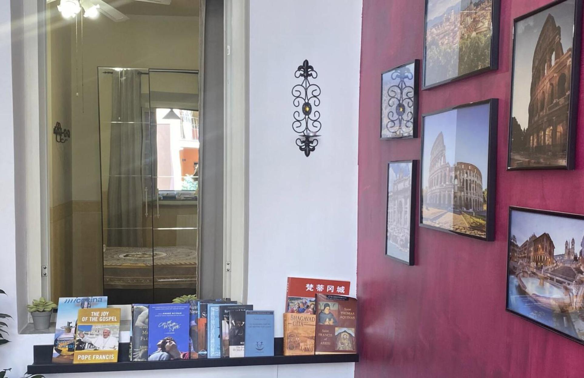 DOMUS ANNIA Guest House, The Amazing Colosseum