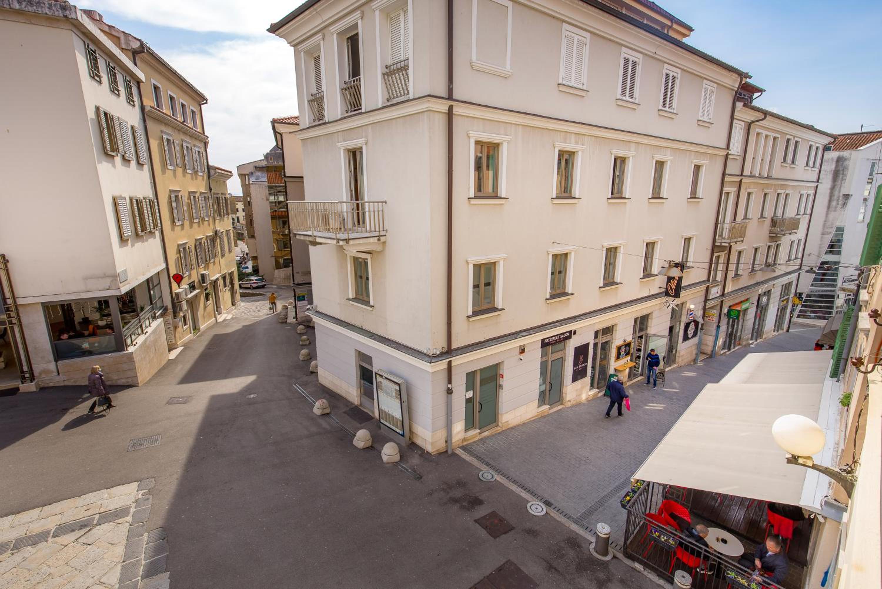 Molo Longo - Downtown Apartments
