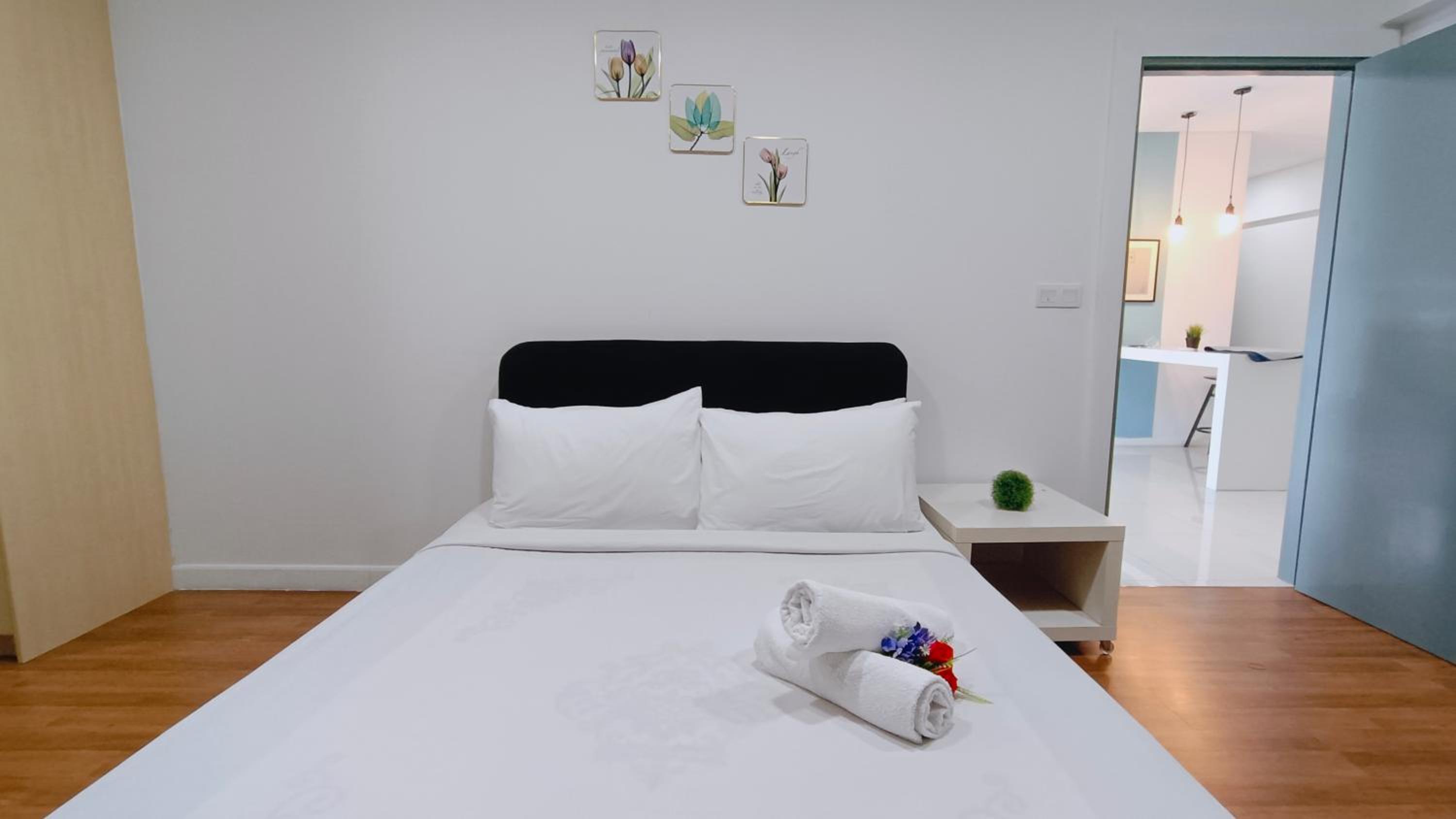 Summer Suites by KL Tower