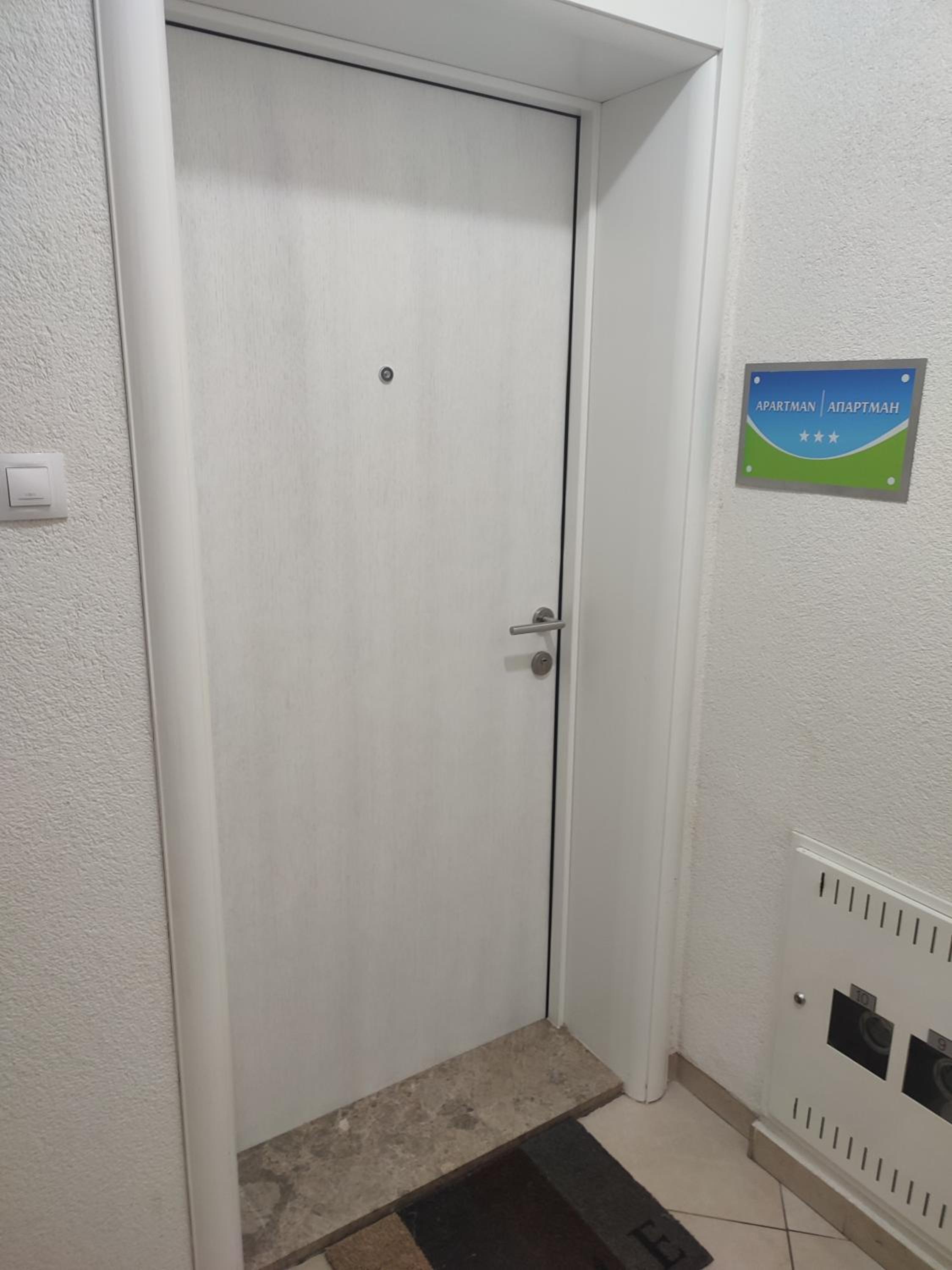Apartman Green City with garage