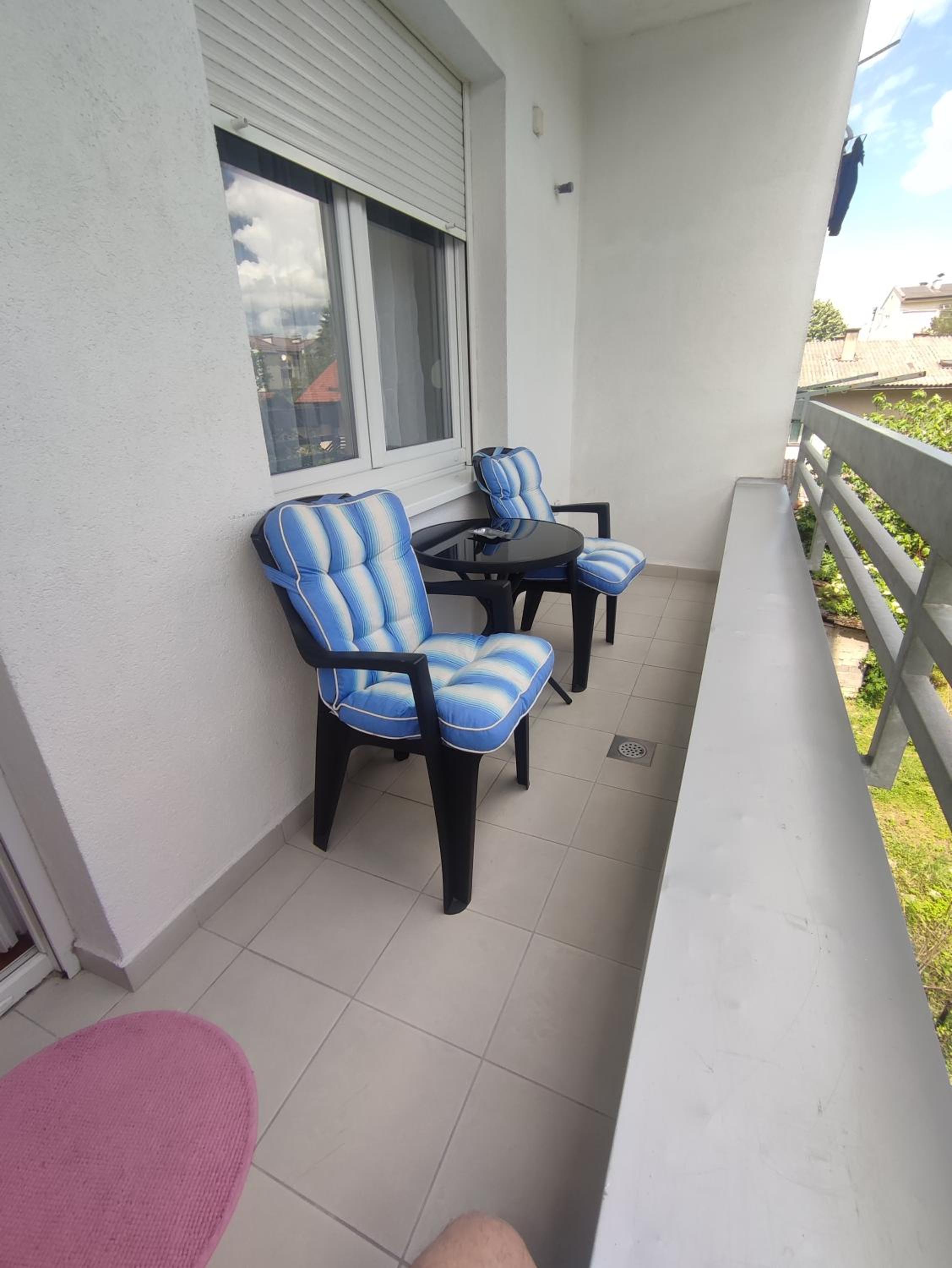 Apartman Green City with garage