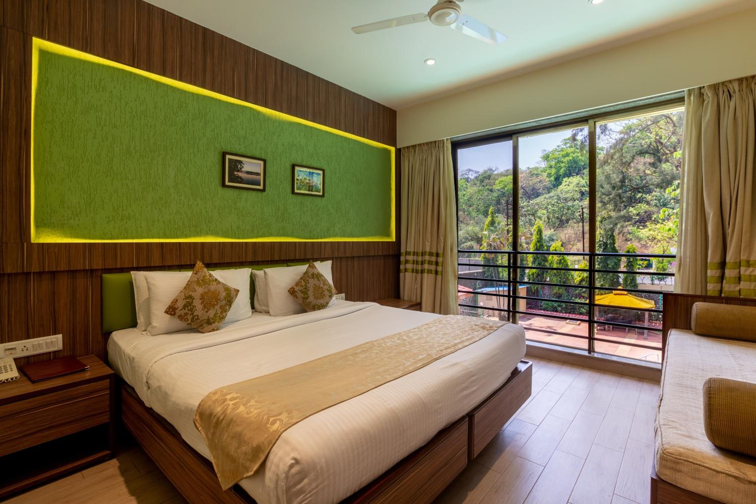 Zaras Resort Khandala