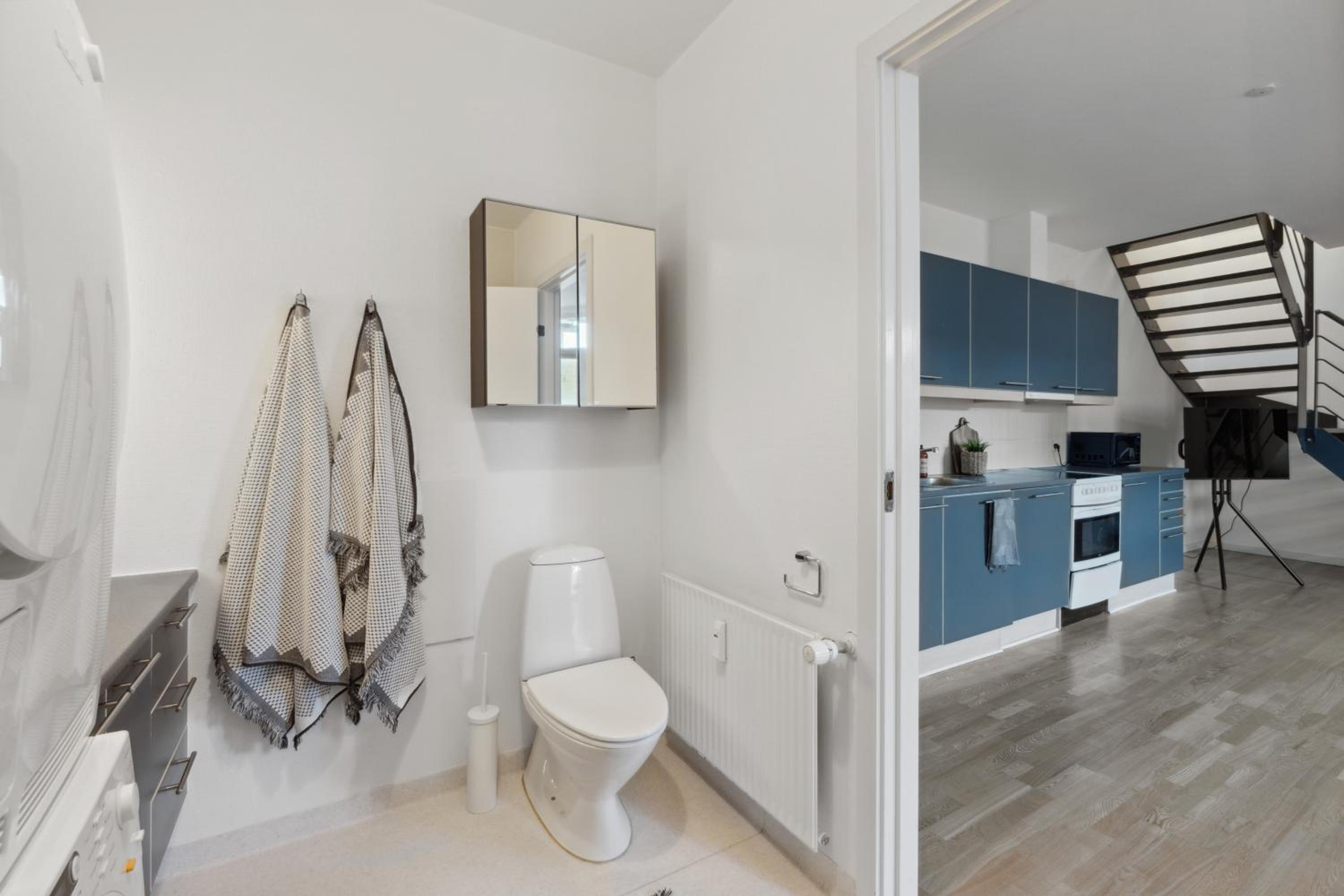 Come Stay 2BR -Luxury Apartment 300 m from Magasin view 3