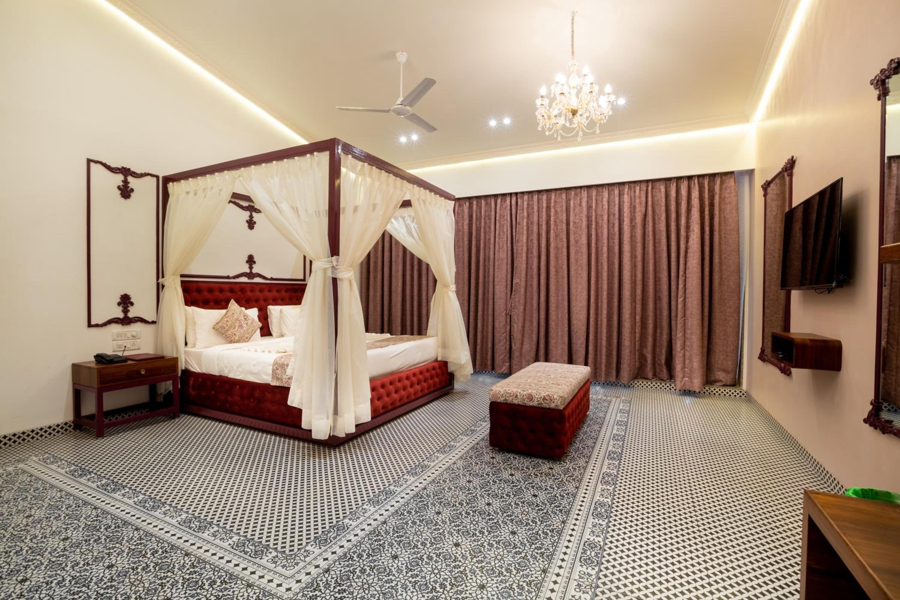 Zaras Resort Khandala